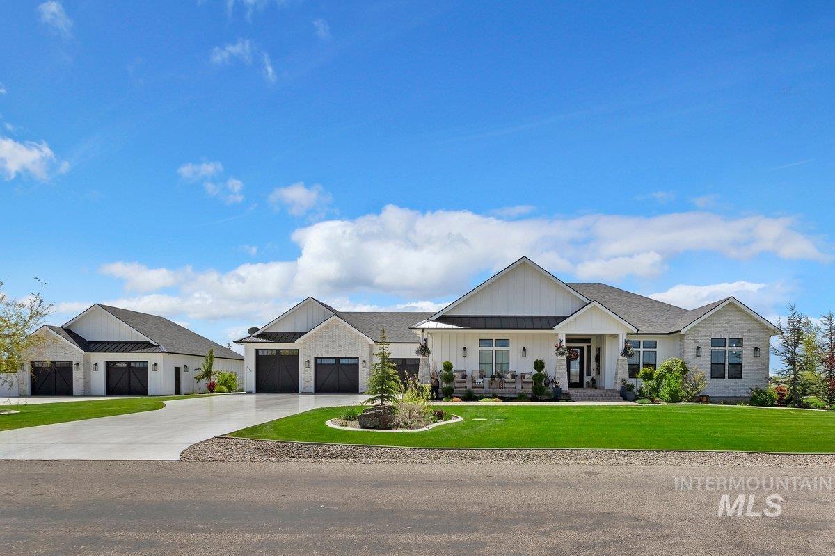 3453 E 3880 N, Kimberly, Idaho 83341, 8 Bedrooms, 4.5 Bathrooms, Residential For Sale, Price $1,777,000,MLS 98988485