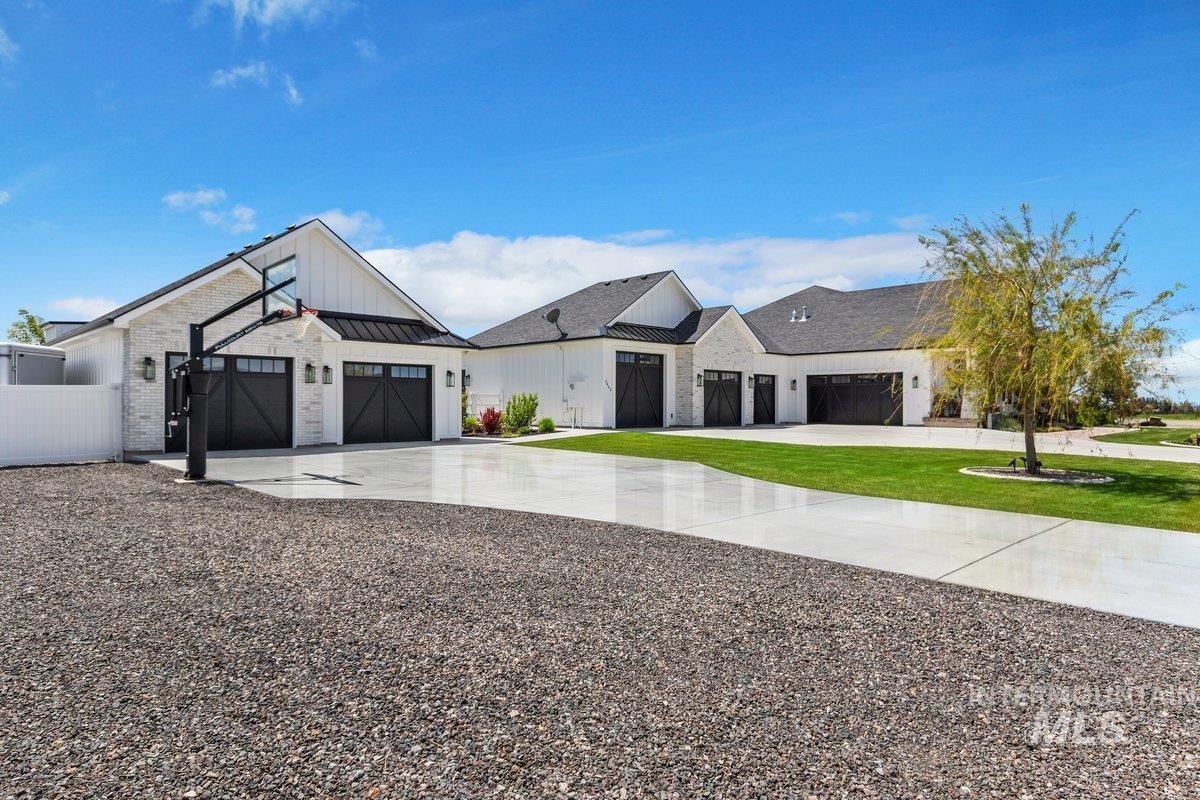 3453 E 3880 N, Kimberly, Idaho 83341, 8 Bedrooms, 4.5 Bathrooms, Residential For Sale, Price $1,777,000,MLS 98988485