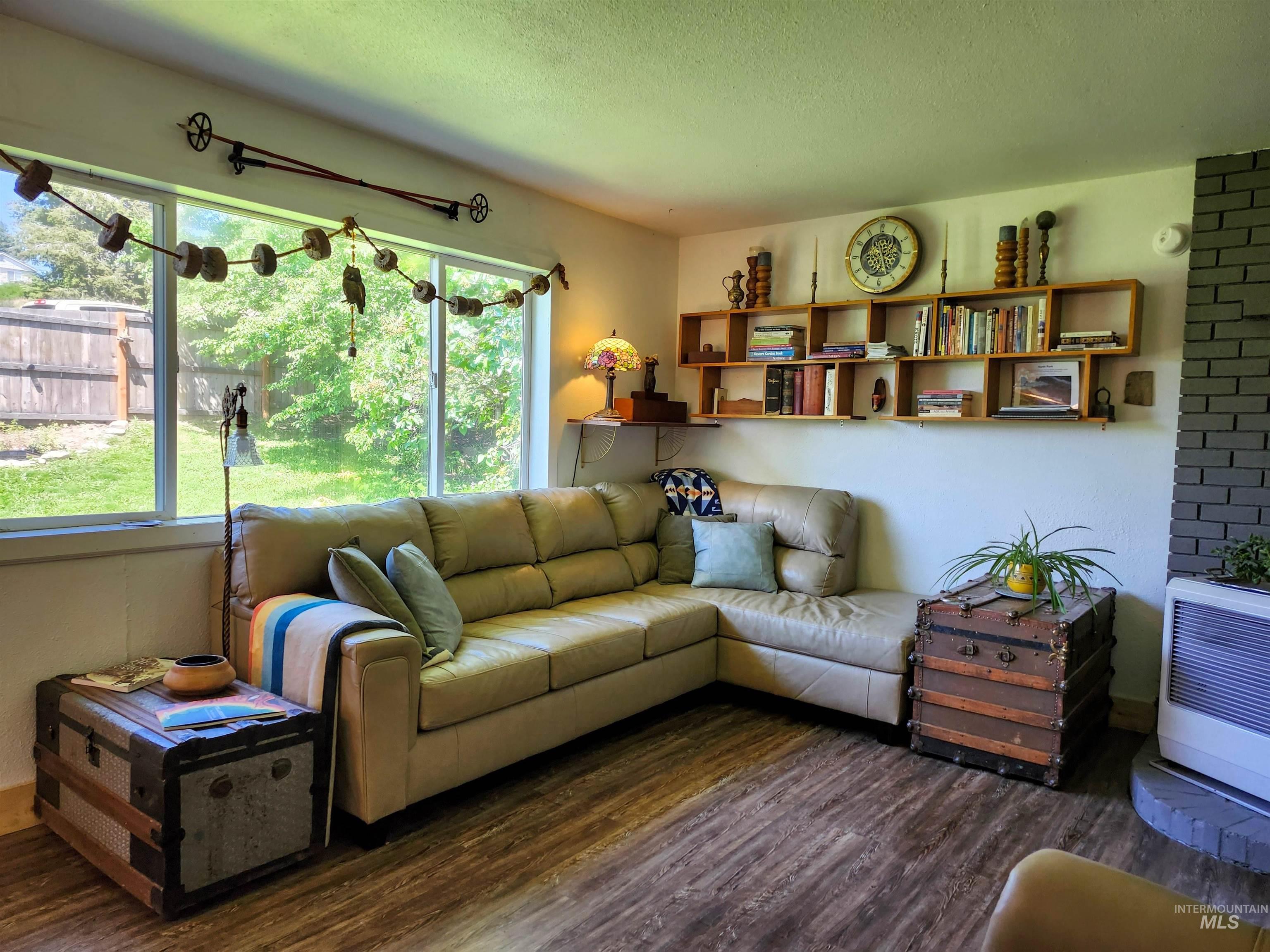 625 2nd Street, Onaway, Idaho 83855, 3 Bedrooms, 1 Bathroom, Residential For Sale, Price $299,000, 98988490