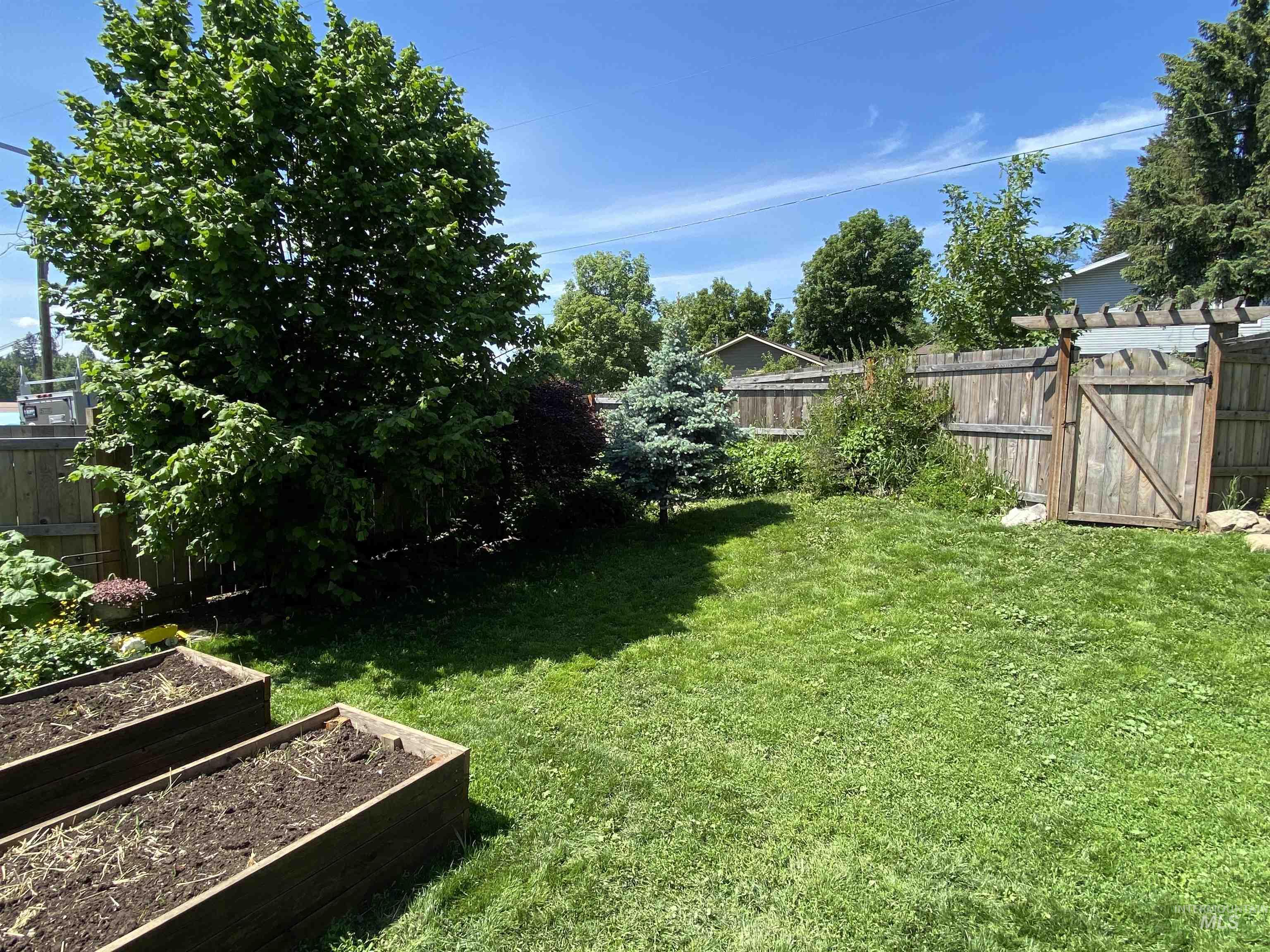 625 2nd Street, Onaway, Idaho 83855, 3 Bedrooms, 1 Bathroom, Residential For Sale, Price $299,000, 98988490
