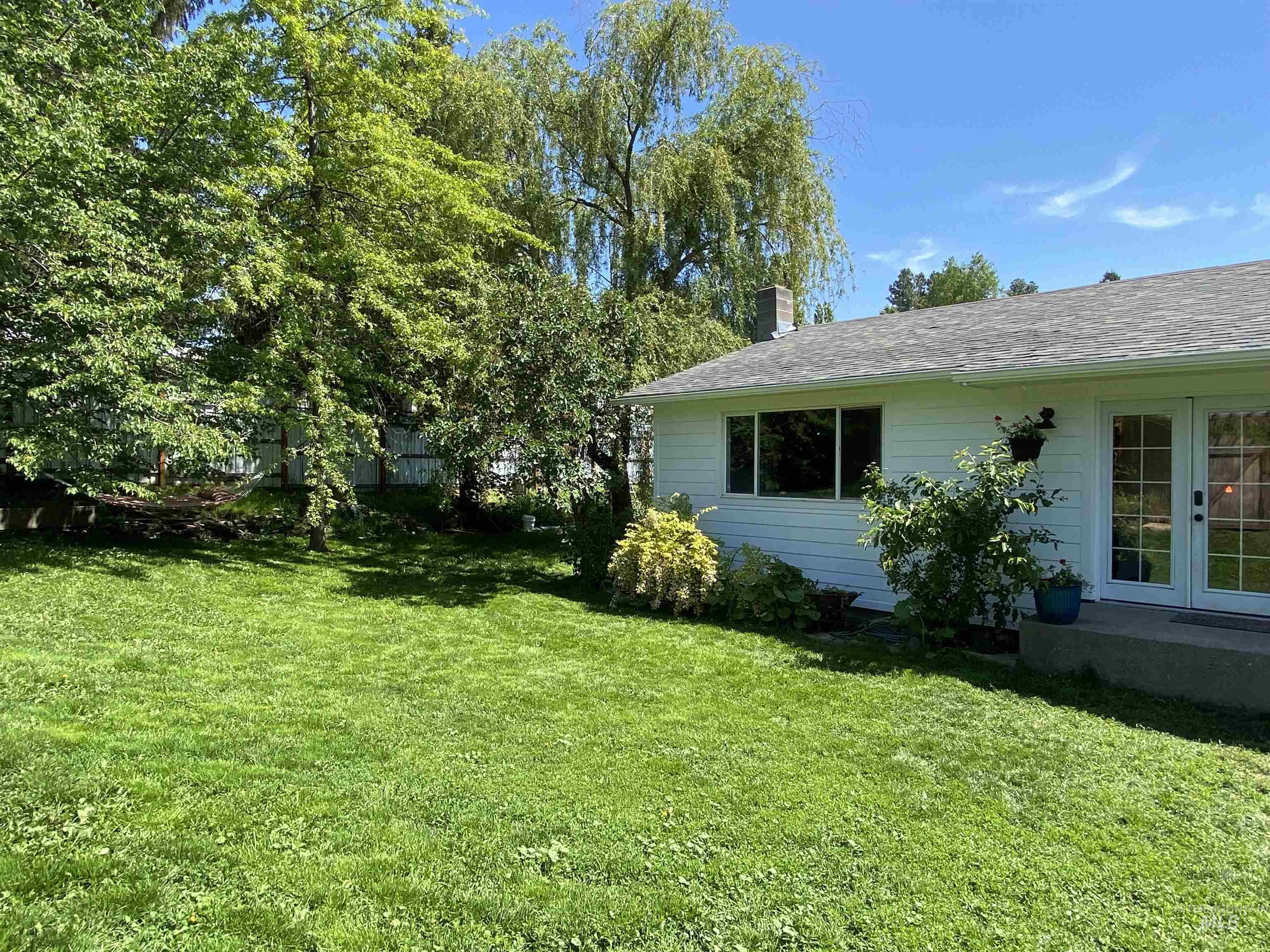 625 2nd Street, Onaway, Idaho 83855, 3 Bedrooms, 1 Bathroom, Residential For Sale, Price $299,000, 98988490