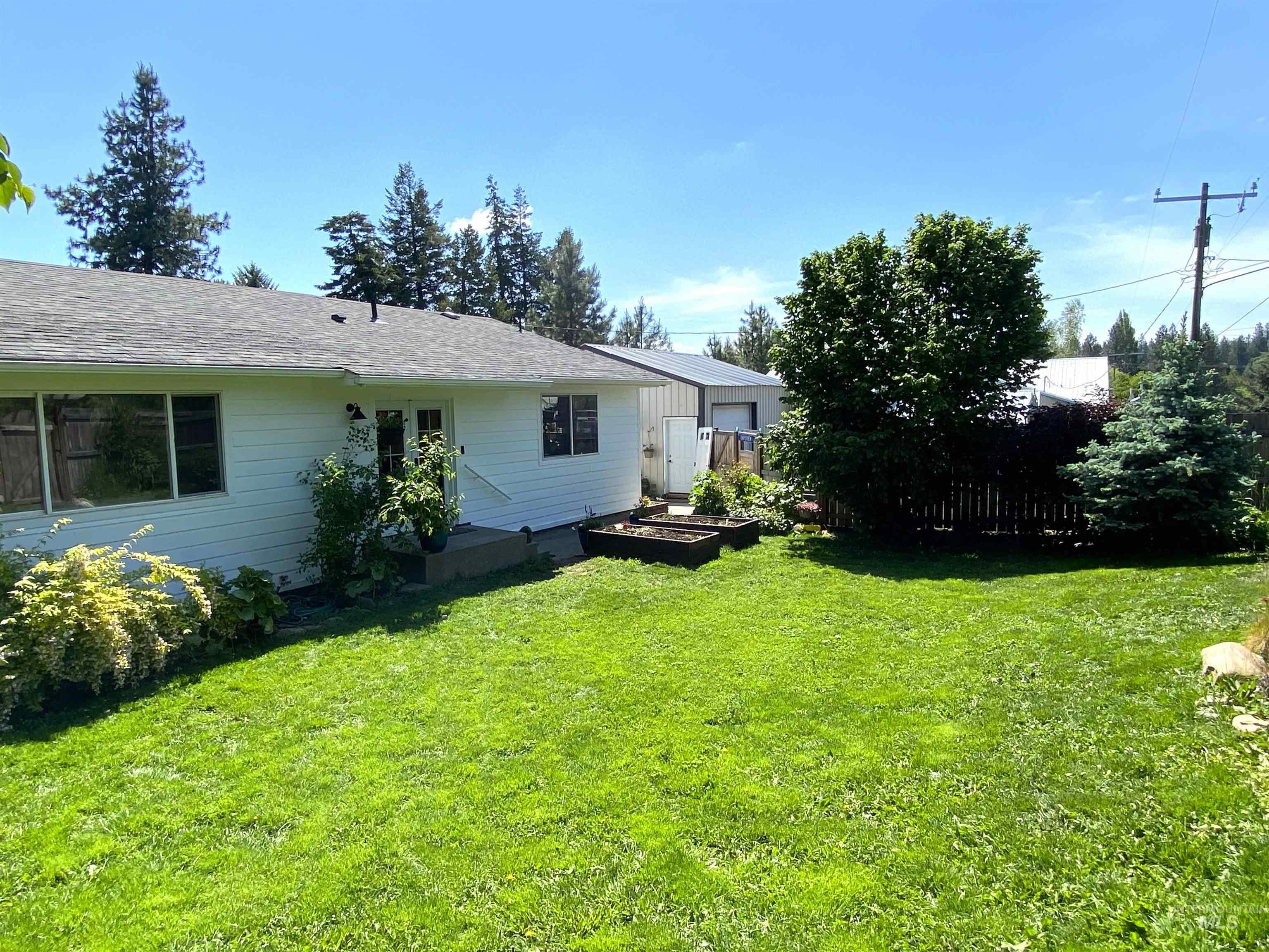 625 2nd Street, Onaway, Idaho 83855, 3 Bedrooms, 1 Bathroom, Residential For Sale, Price $299,000, 98988490