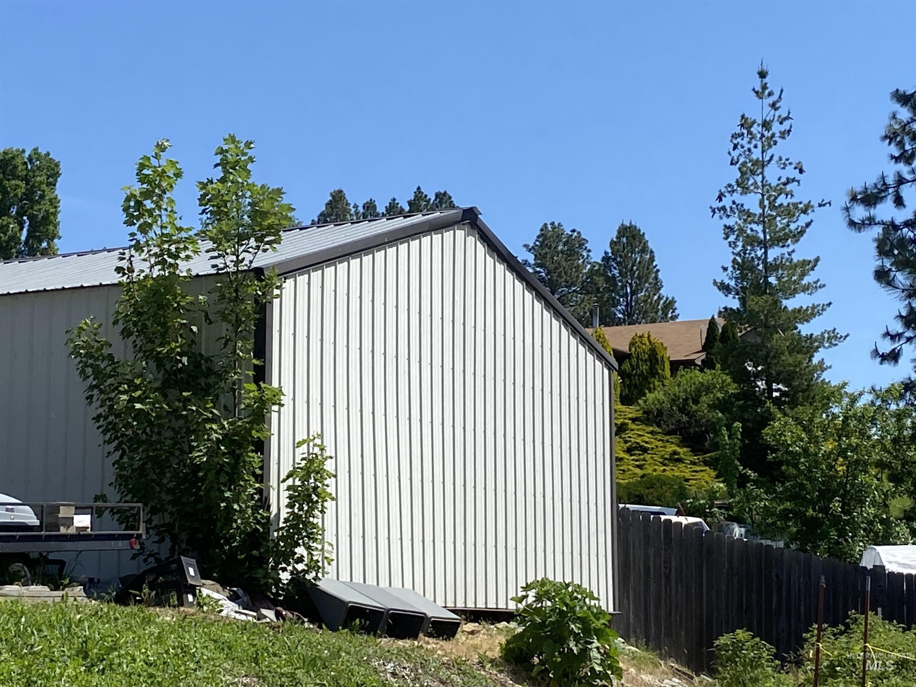 625 2nd Street, Onaway, Idaho 83855, 3 Bedrooms, 1 Bathroom, Residential For Sale, Price $299,000, 98988490