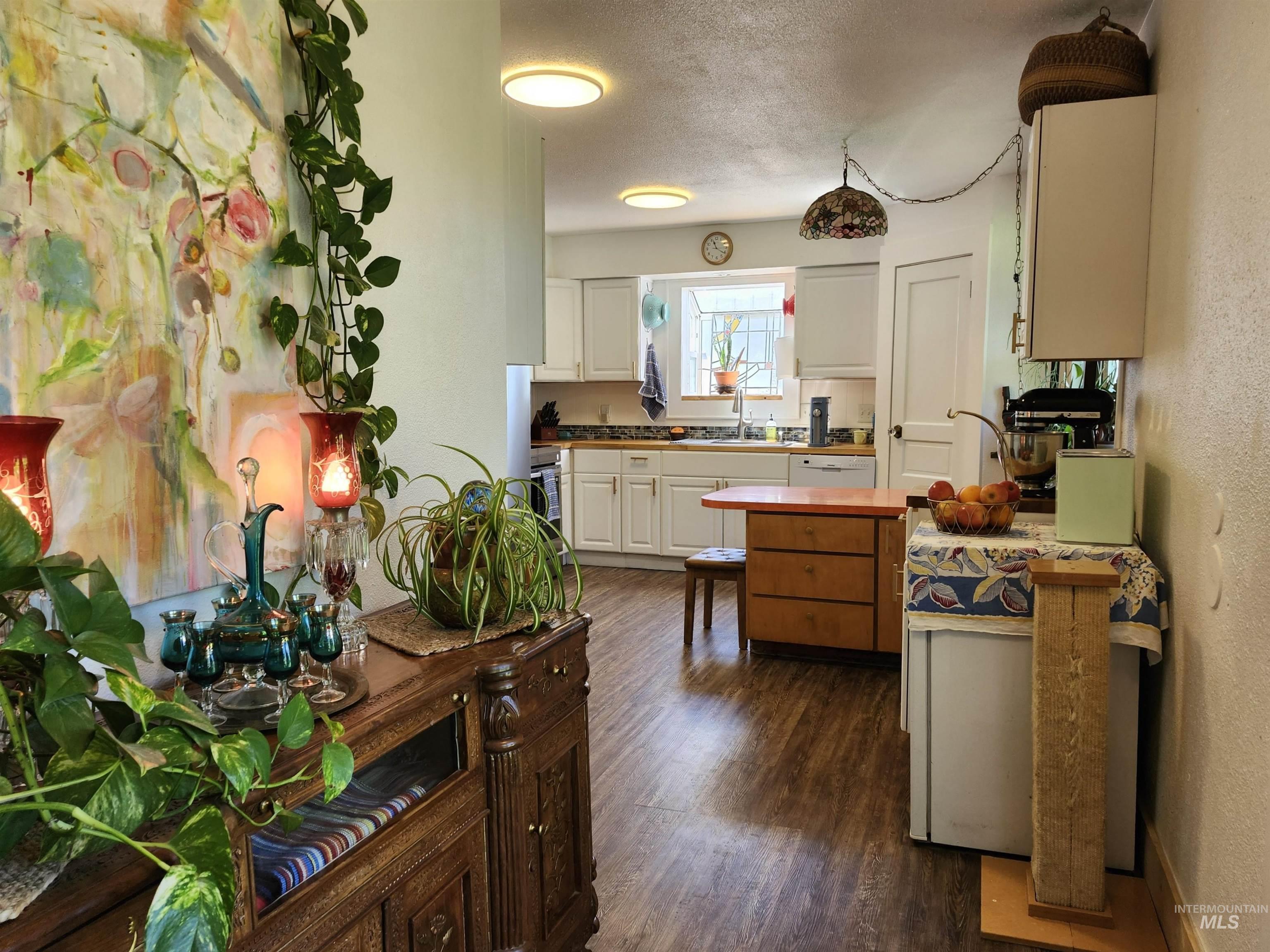 625 2nd Street, Onaway, Idaho 83855, 3 Bedrooms, 1 Bathroom, Residential For Sale, Price $299,000, 98988490