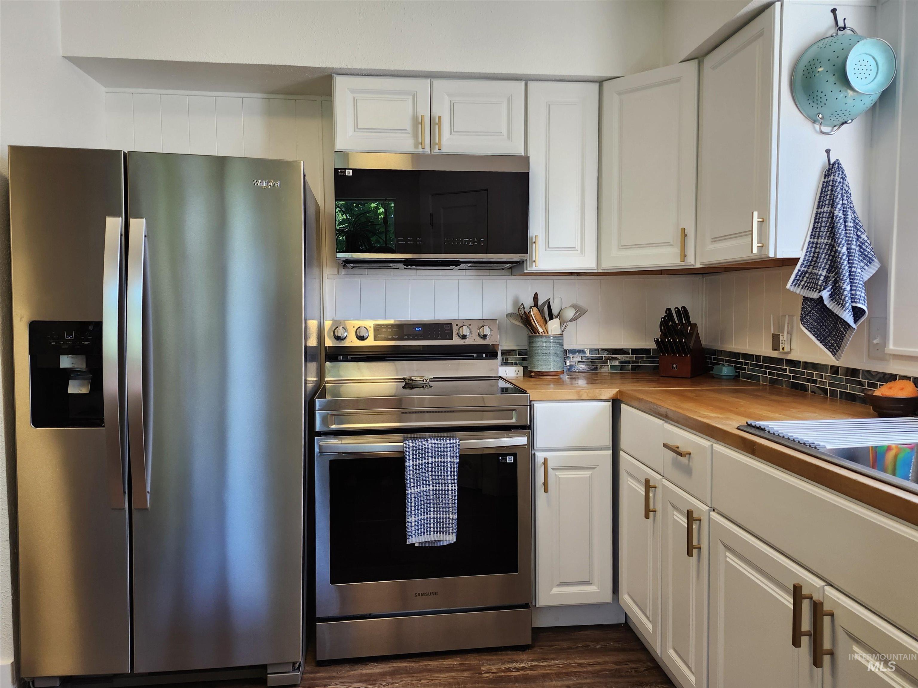 625 2nd Street, Onaway, Idaho 83855, 3 Bedrooms, 1 Bathroom, Residential For Sale, Price $299,000, 98988490