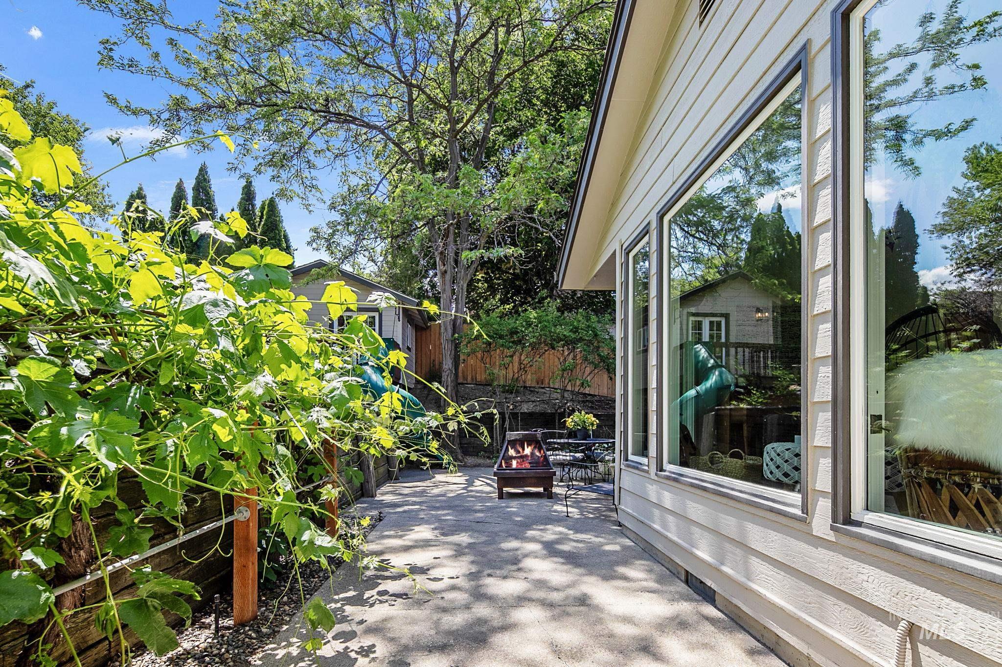 1103 E Harcourt Dr, Boise, Idaho 83702, 4 Bedrooms, 3.5 Bathrooms, Residential For Sale, Price $1,620,000,MLS 98988491