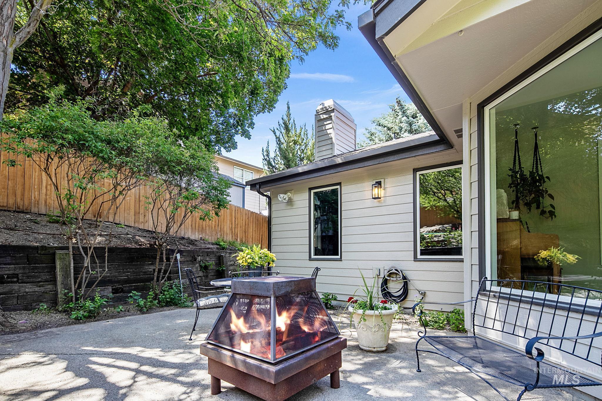 1103 E Harcourt Dr, Boise, Idaho 83702, 4 Bedrooms, 3.5 Bathrooms, Residential For Sale, Price $1,620,000,MLS 98988491