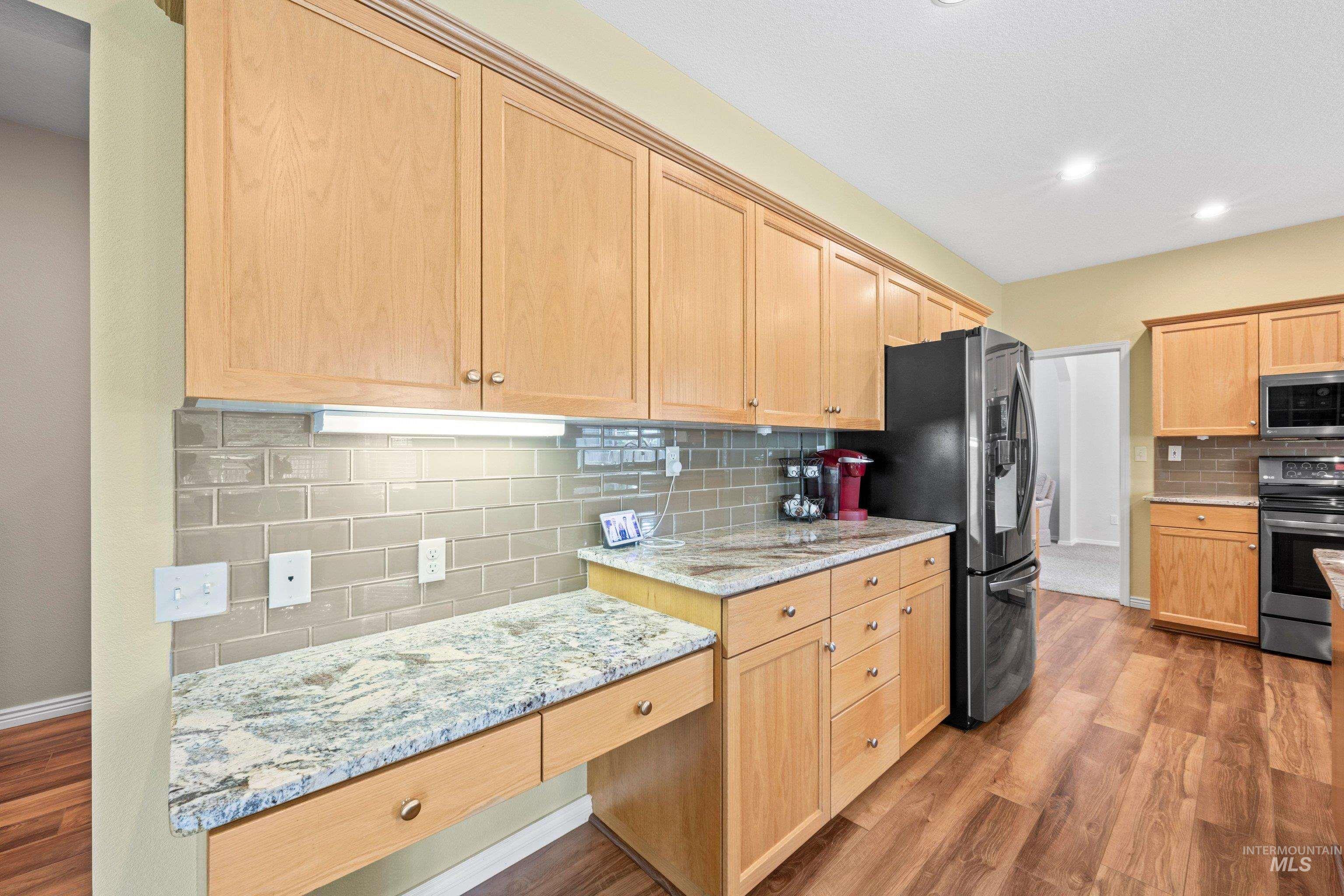 4899 N Maidstone Pl, Boise, Idaho 83713, 4 Bedrooms, 2.5 Bathrooms, Residential For Sale, Price $570,000,MLS 98988495