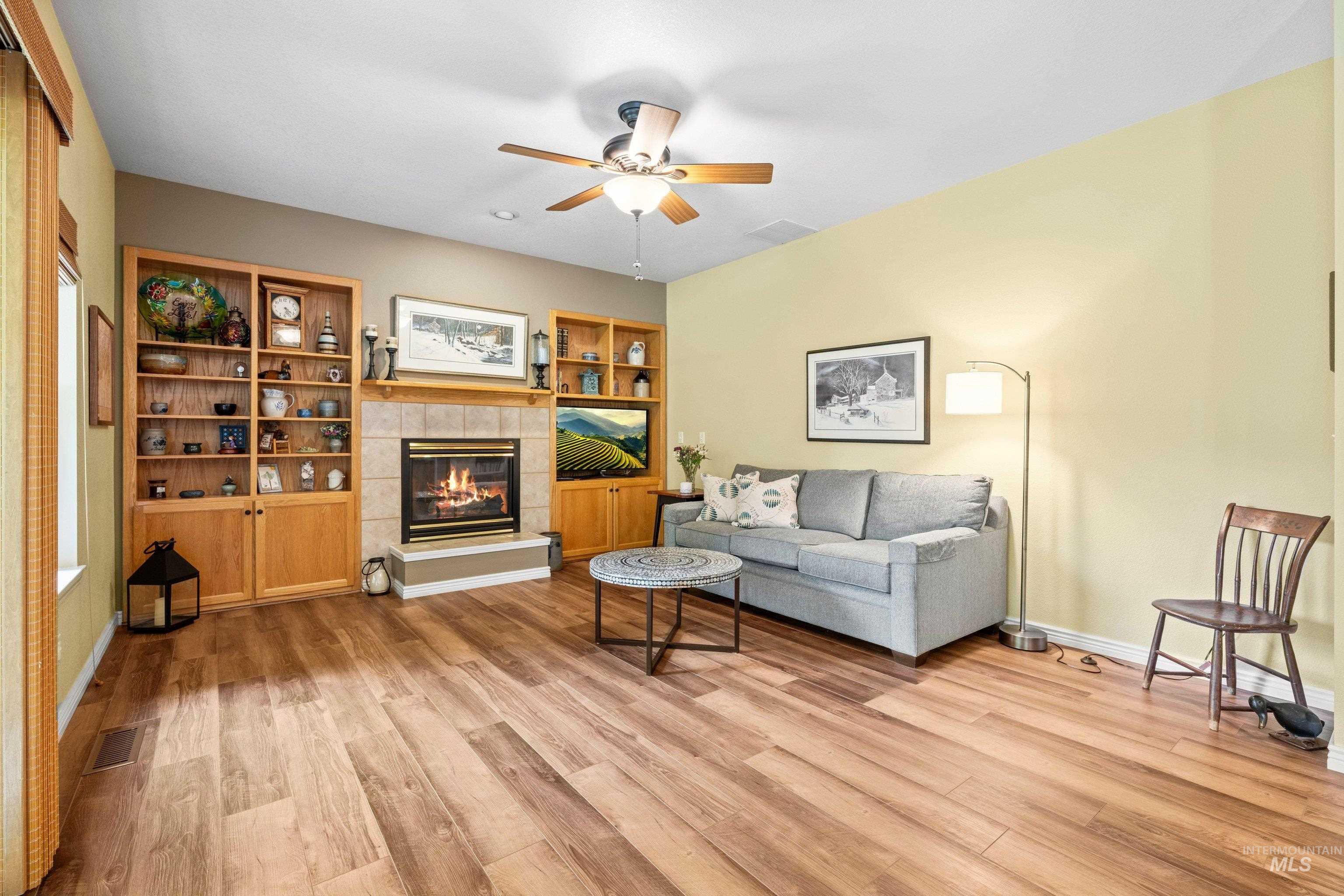 4899 N Maidstone Pl, Boise, Idaho 83713, 4 Bedrooms, 2.5 Bathrooms, Residential For Sale, Price $570,000,MLS 98988495