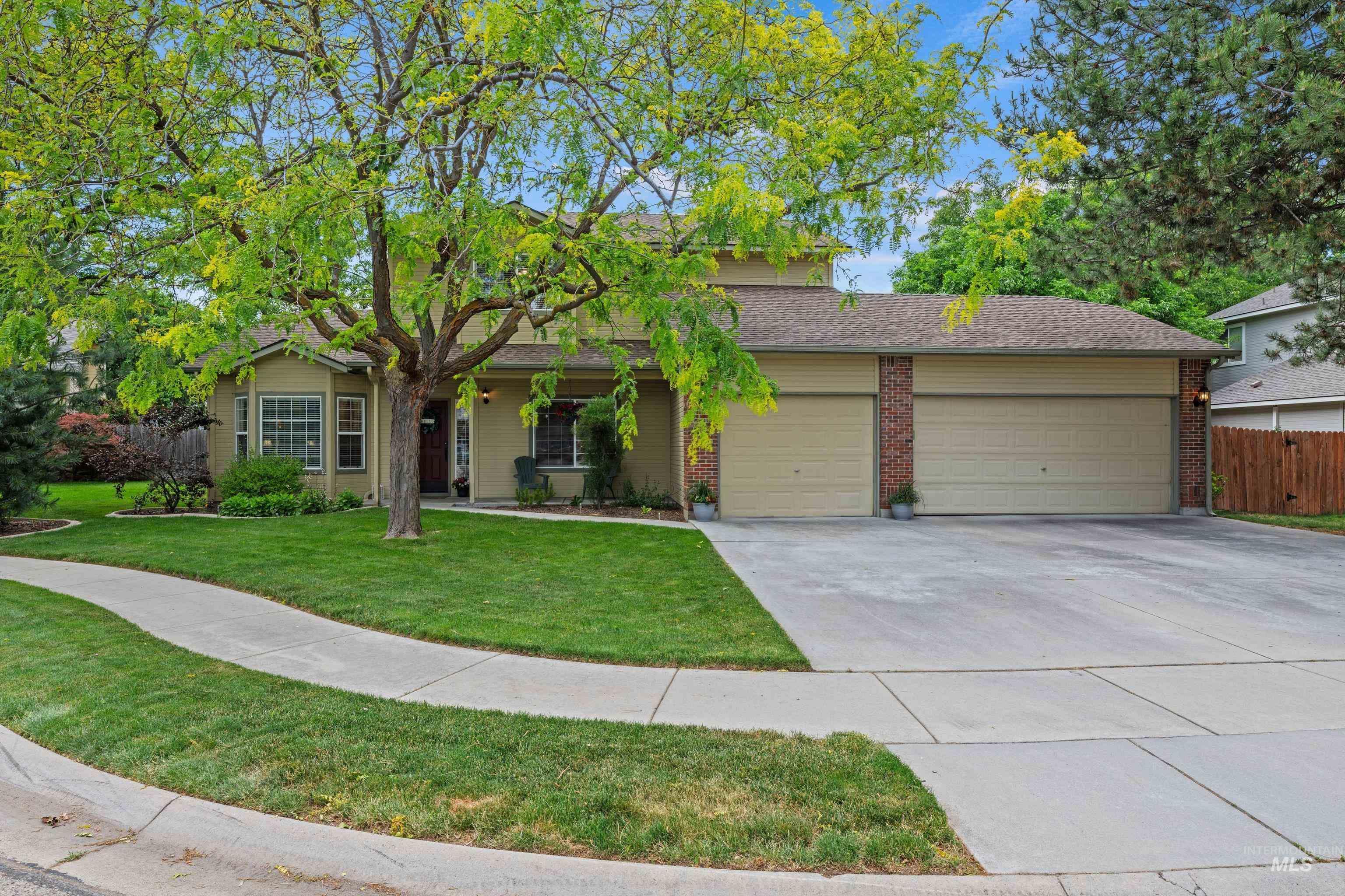 4899 N Maidstone Pl, Boise, Idaho 83713, 4 Bedrooms, 2.5 Bathrooms, Residential For Sale, Price $570,000,MLS 98988495