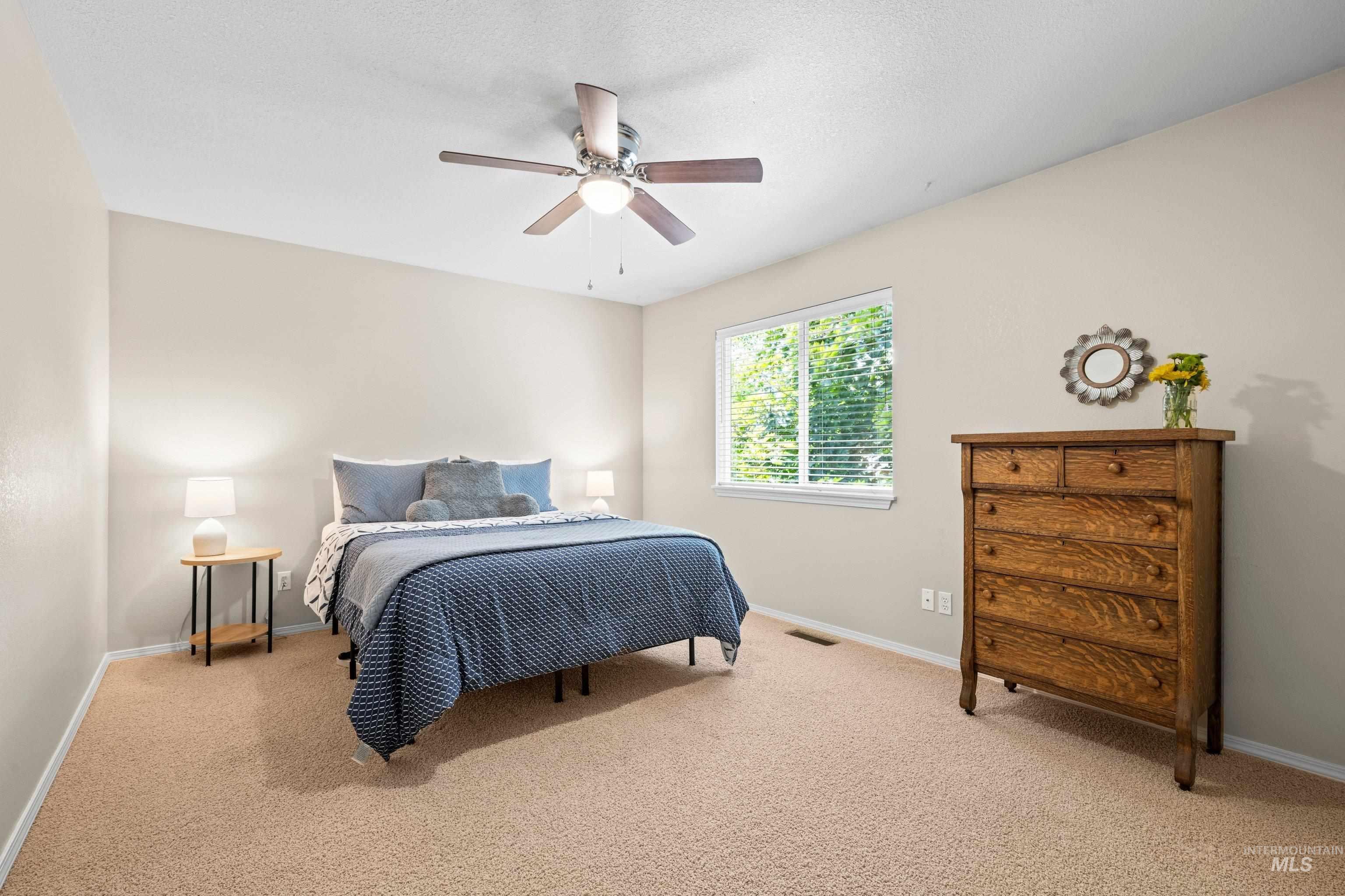 4899 N Maidstone Pl, Boise, Idaho 83713, 4 Bedrooms, 2.5 Bathrooms, Residential For Sale, Price $570,000,MLS 98988495