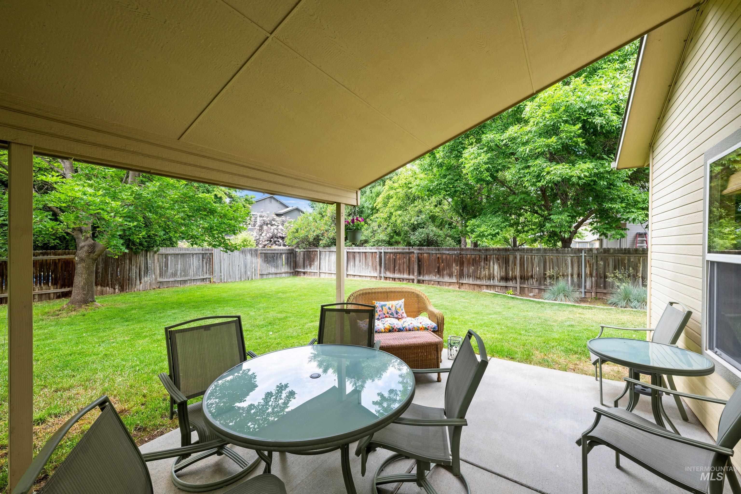 4899 N Maidstone Pl, Boise, Idaho 83713, 4 Bedrooms, 2.5 Bathrooms, Residential For Sale, Price $570,000,MLS 98988495