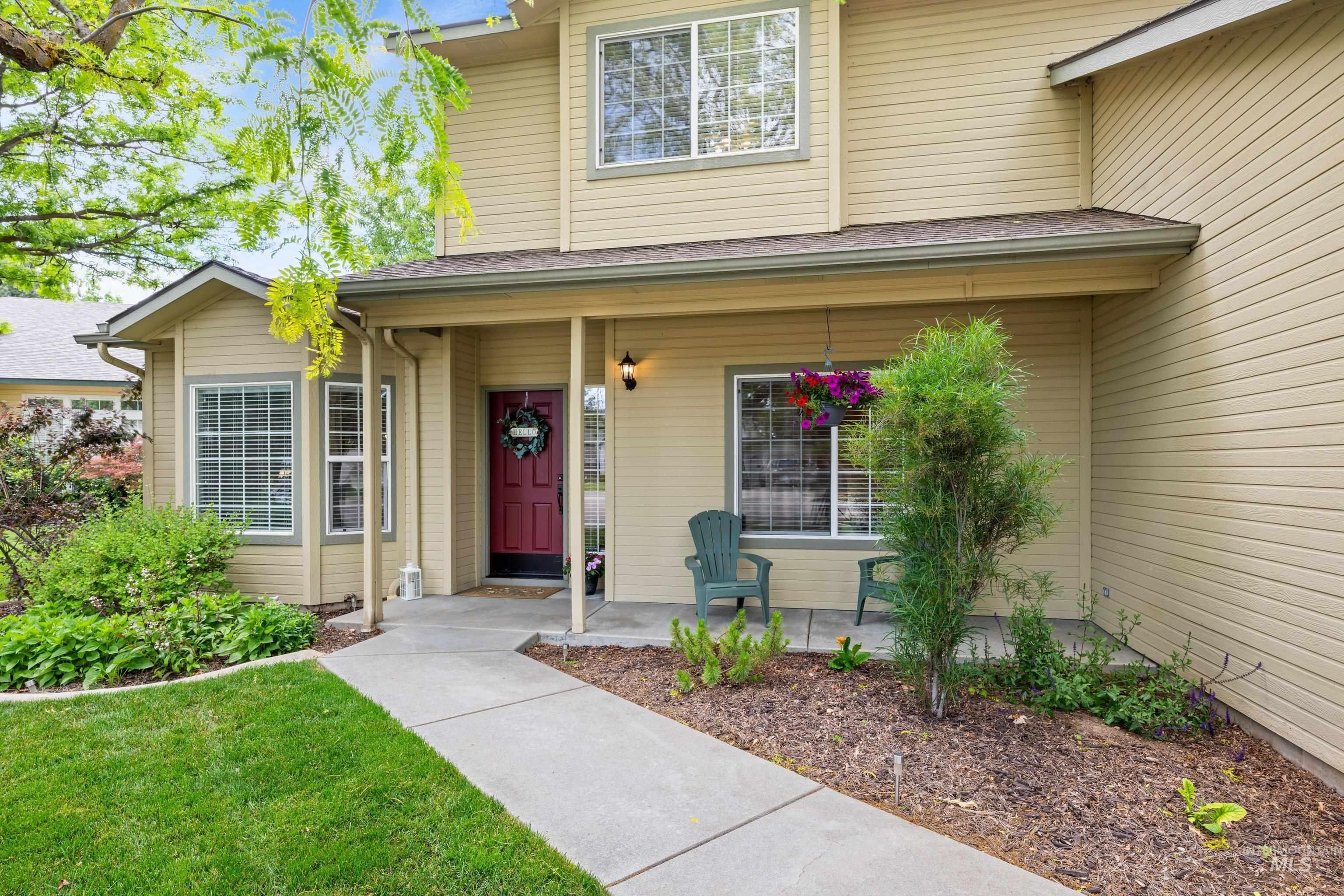 4899 N Maidstone Pl, Boise, Idaho 83713, 4 Bedrooms, 2.5 Bathrooms, Residential For Sale, Price $570,000,MLS 98988495