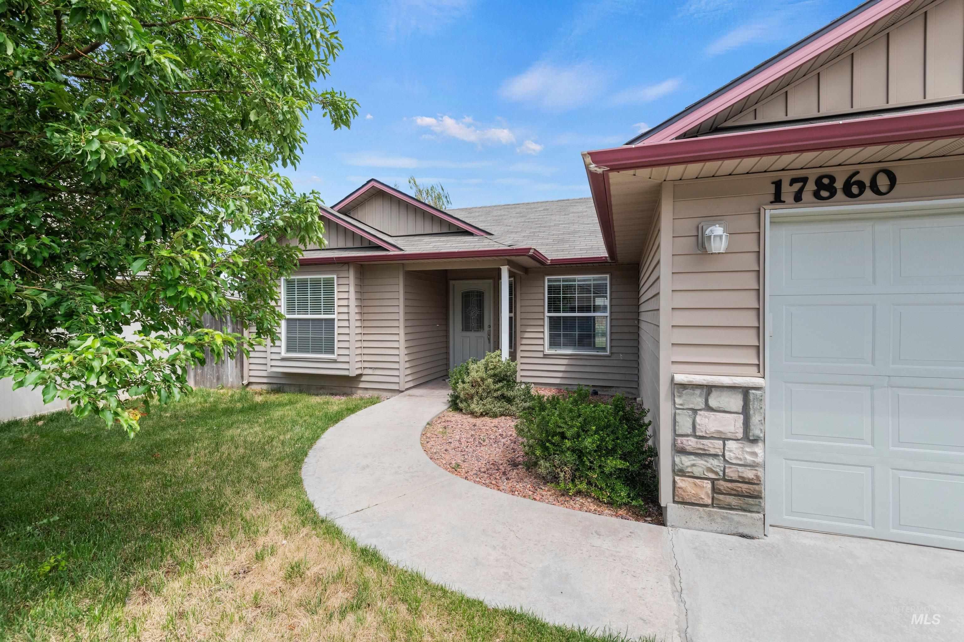 17860 Monarch Way, Nampa, Idaho 83687, 3 Bedrooms, 2 Bathrooms, Residential For Sale, Price $365,000, 98988496
