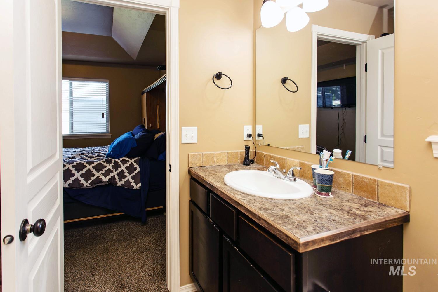 330 Camas Meadows Way, Kimberly, Idaho 83341, 4 Bedrooms, 2 Bathrooms, Residential For Sale, Price $329,900, 98988497