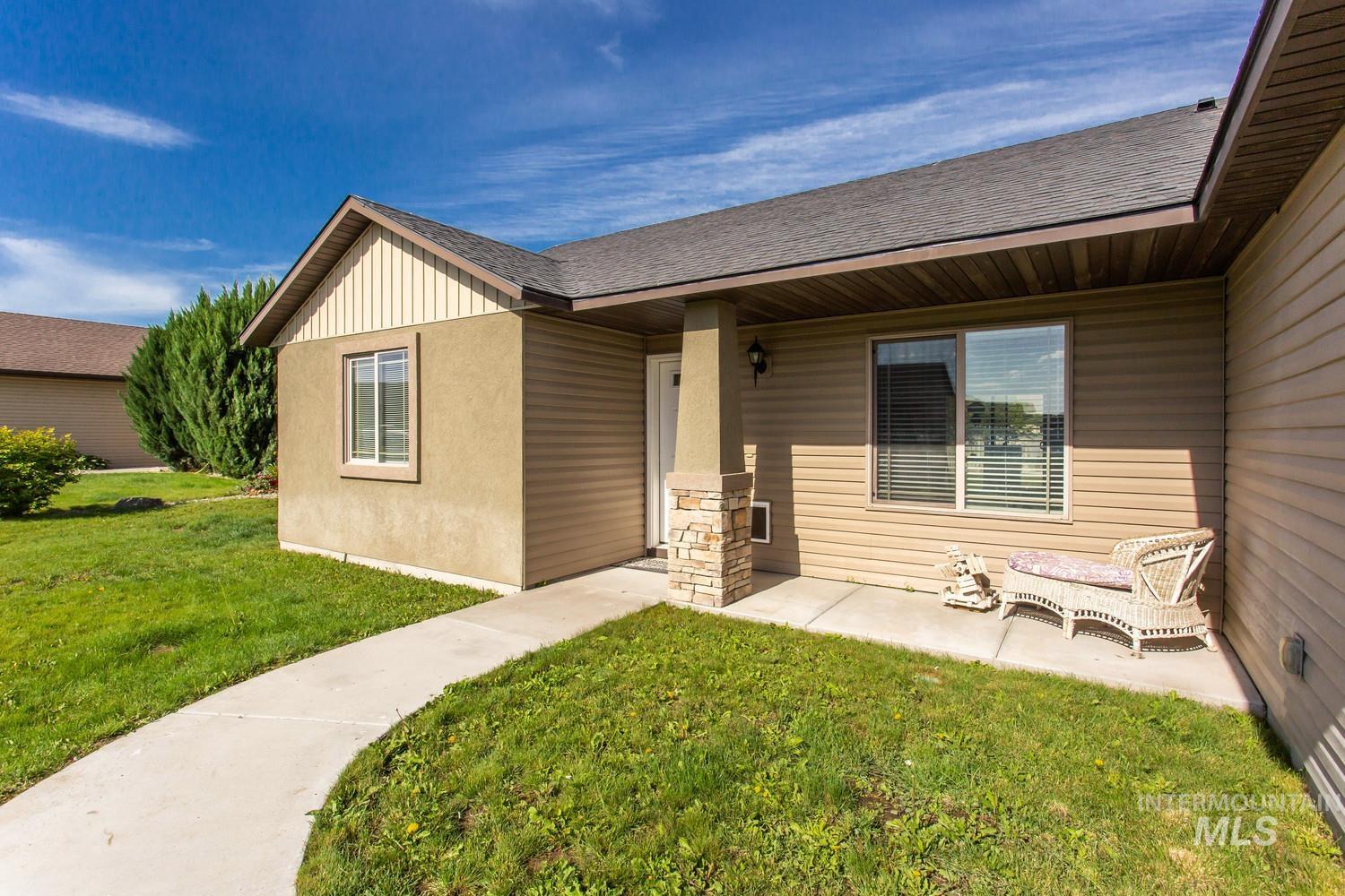 330 Camas Meadows Way, Kimberly, Idaho 83341, 4 Bedrooms, 2 Bathrooms, Residential For Sale, Price $329,900, 98988497