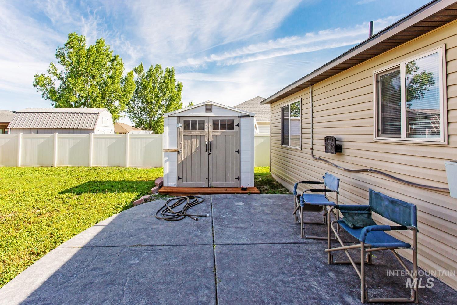 330 Camas Meadows Way, Kimberly, Idaho 83341, 4 Bedrooms, 2 Bathrooms, Residential For Sale, Price $329,900, 98988497