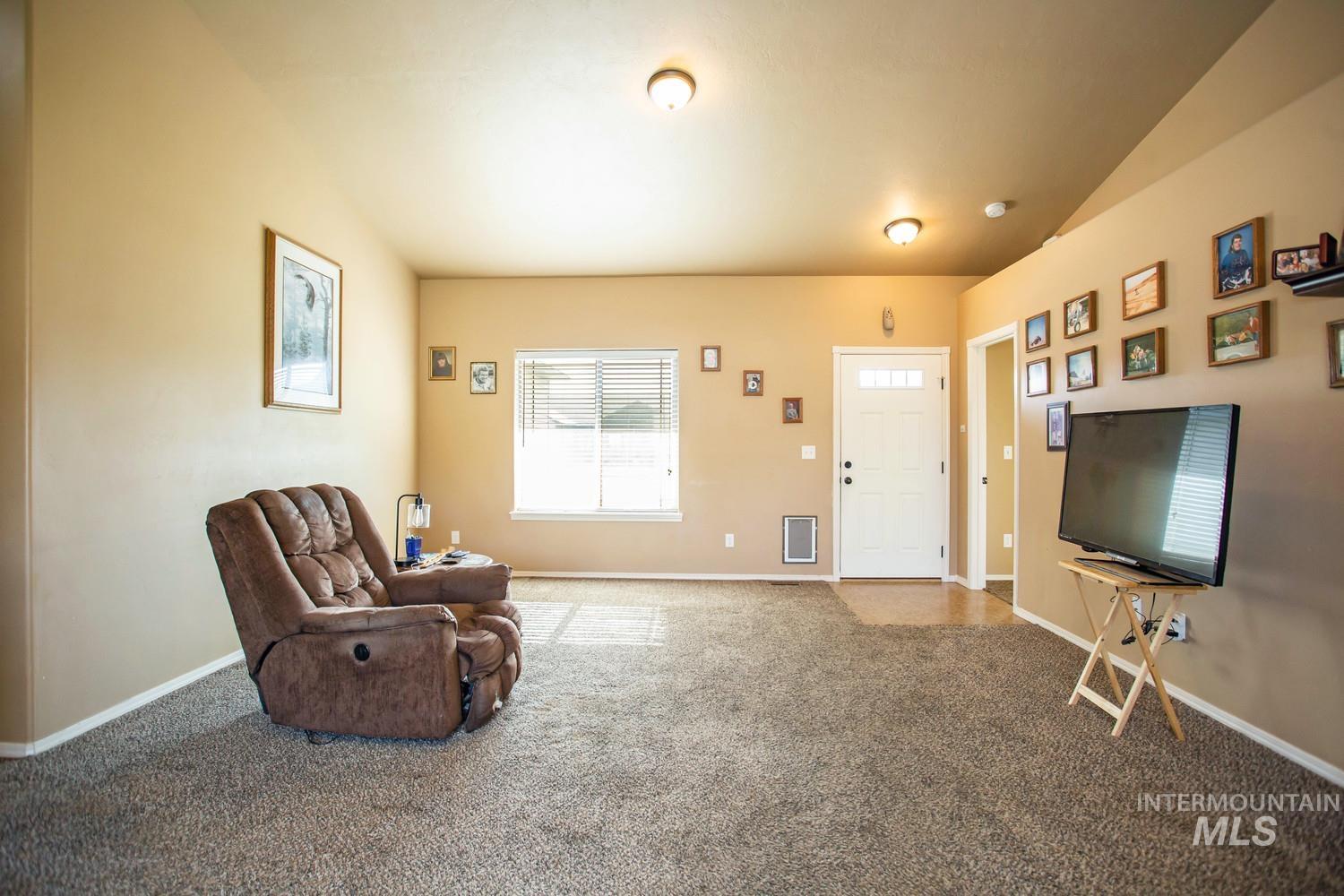 330 Camas Meadows Way, Kimberly, Idaho 83341, 4 Bedrooms, 2 Bathrooms, Residential For Sale, Price $329,900, 98988497