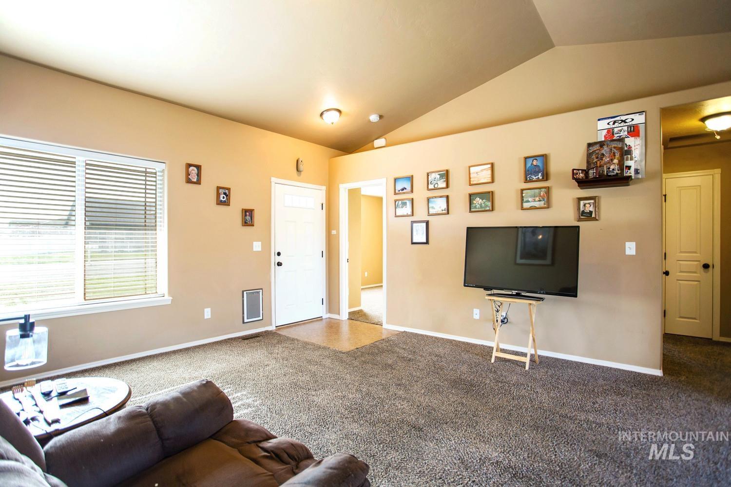 330 Camas Meadows Way, Kimberly, Idaho 83341, 4 Bedrooms, 2 Bathrooms, Residential For Sale, Price $329,900, 98988497