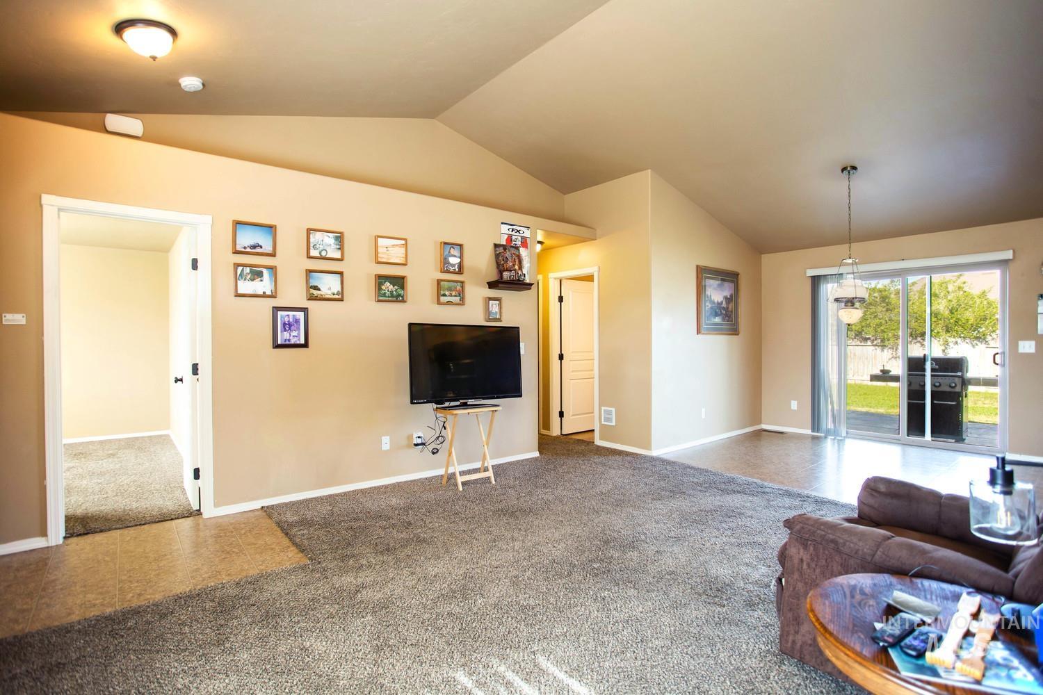 330 Camas Meadows Way, Kimberly, Idaho 83341, 4 Bedrooms, 2 Bathrooms, Residential For Sale, Price $329,900, 98988497