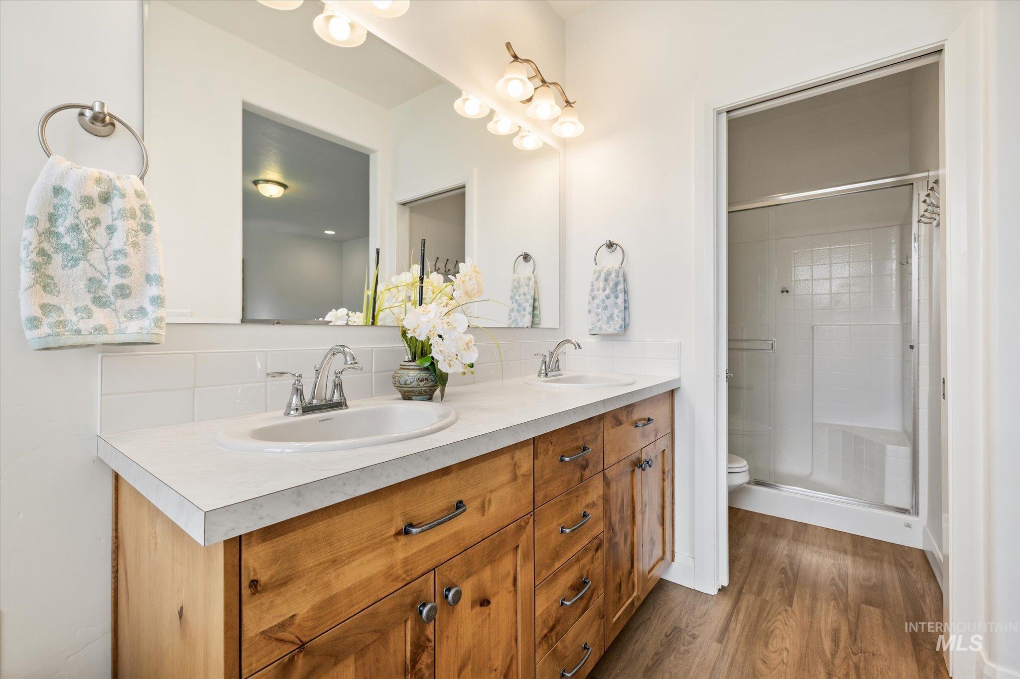 4888 N Predo Ave, Meridian, Idaho 83646, 3 Bedrooms, 2.5 Bathrooms, Residential For Sale, Price $594,900,MLS 98988501
