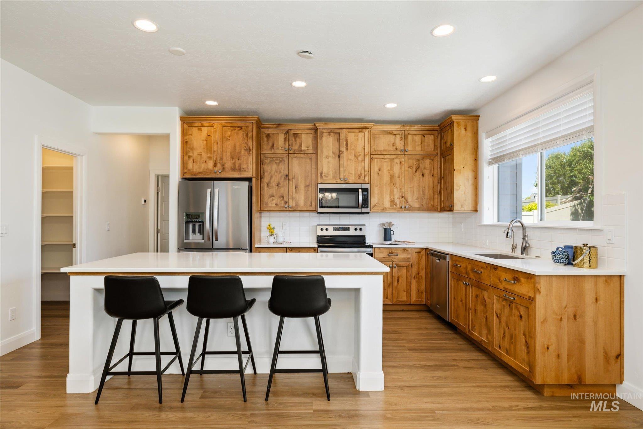 4888 N Predo Ave, Meridian, Idaho 83646, 3 Bedrooms, 2.5 Bathrooms, Residential For Sale, Price $594,900,MLS 98988501