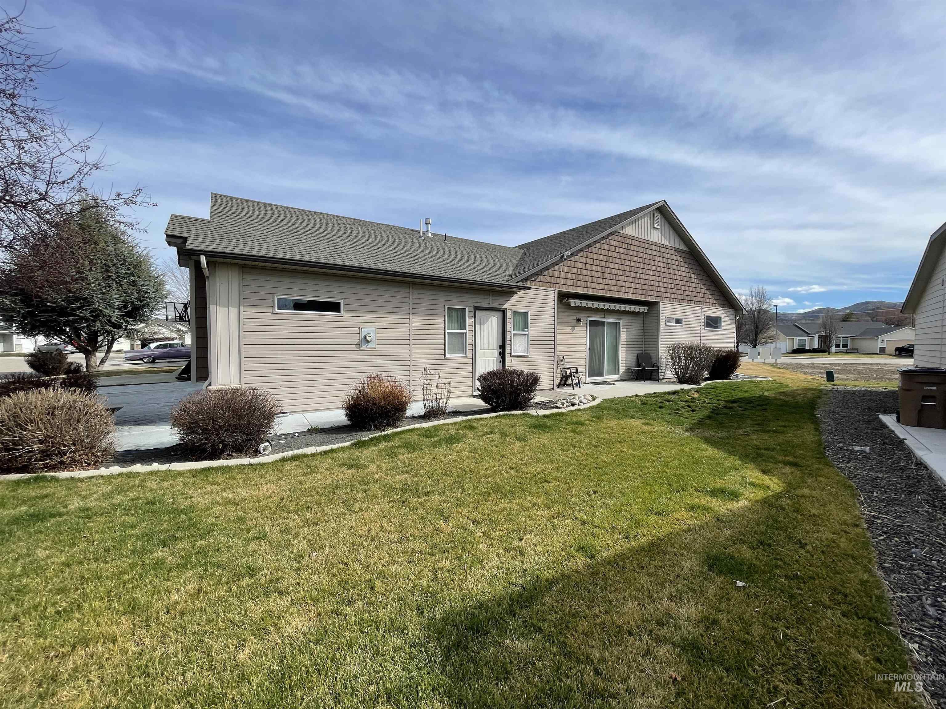 868 S Beaver Creek Way, Emmett, Idaho 83617, 3 Bedrooms, 2 Bathrooms, Residential For Sale, Price $1,MLS 98988502