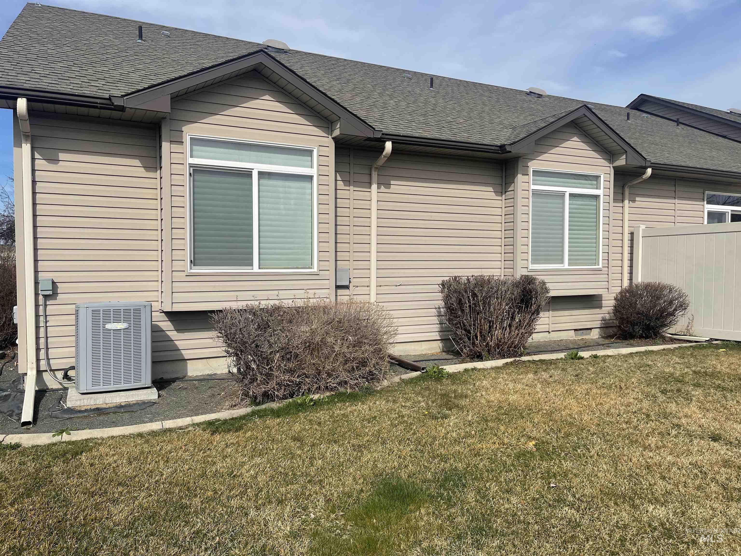 868 S Beaver Creek Way, Emmett, Idaho 83617, 3 Bedrooms, 2 Bathrooms, Residential For Sale, Price $1,MLS 98988502