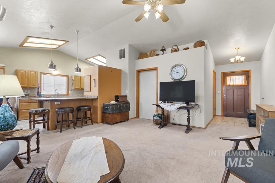 139 Hill St., Ontario, Oregon 97914, 3 Bedrooms, 2 Bathrooms, Residential For Sale, Price $375,000, 98988503