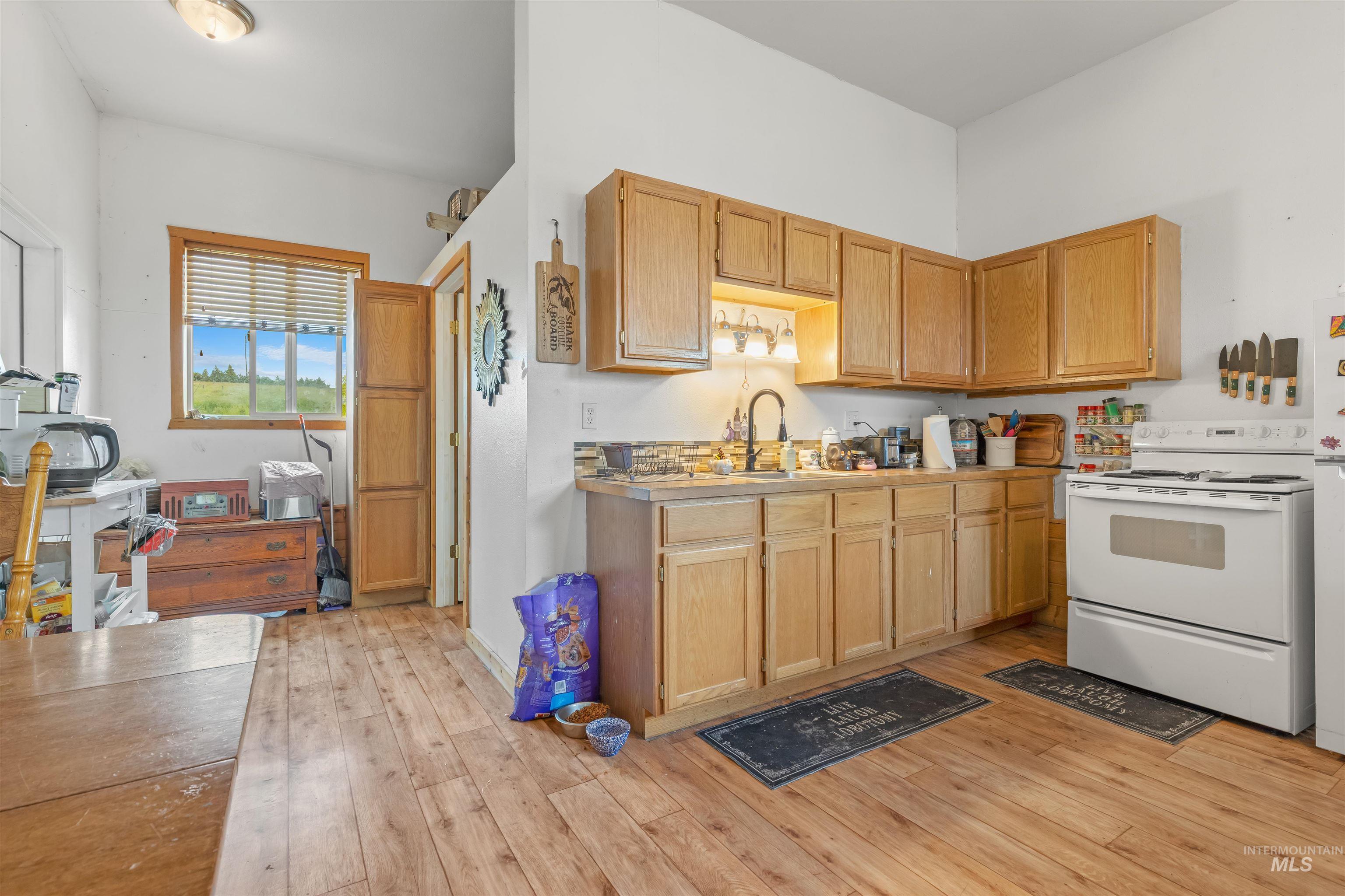 163 Greencreek Road, CottonWood, Idaho 83522, 5 Bedrooms, 4 Bathrooms, Residential For Sale, Price $599,900, 98988507