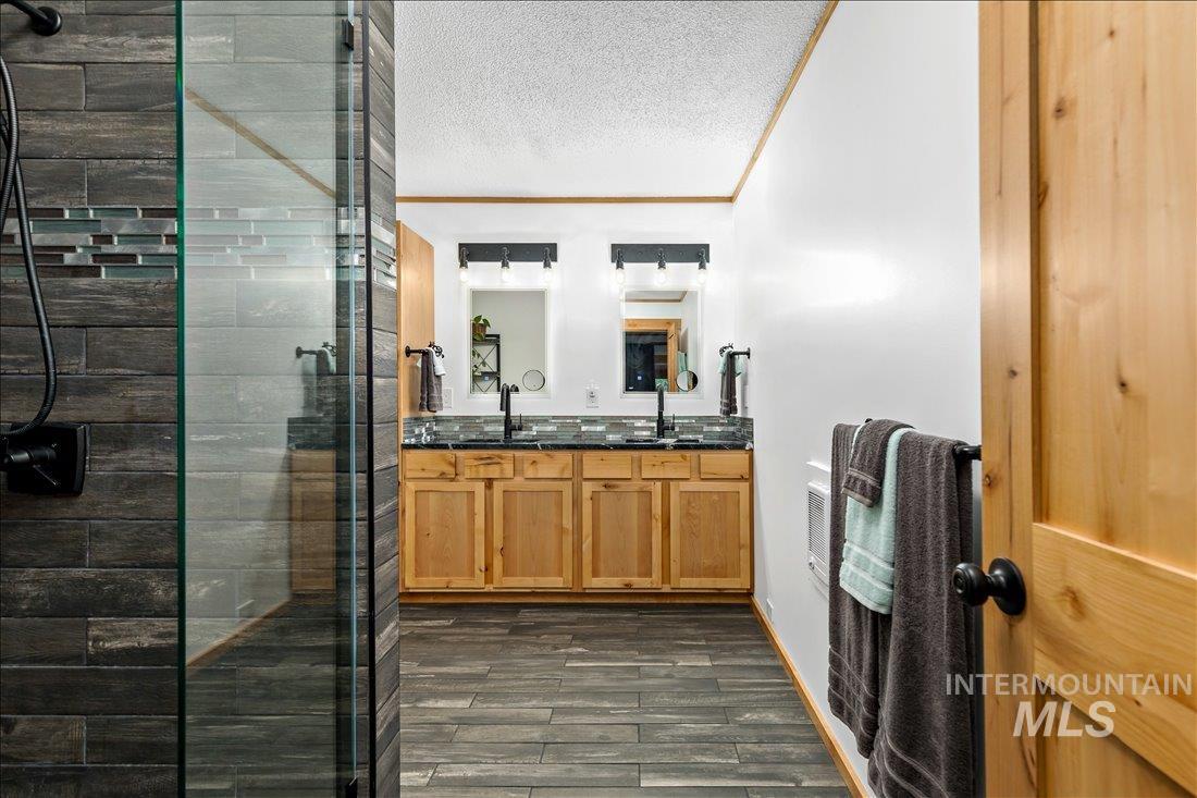 79 Sunset Loop, Cascade, Idaho 83611, 4 Bedrooms, 3 Bathrooms, Residential For Sale, Price $525,000,MLS 98988509