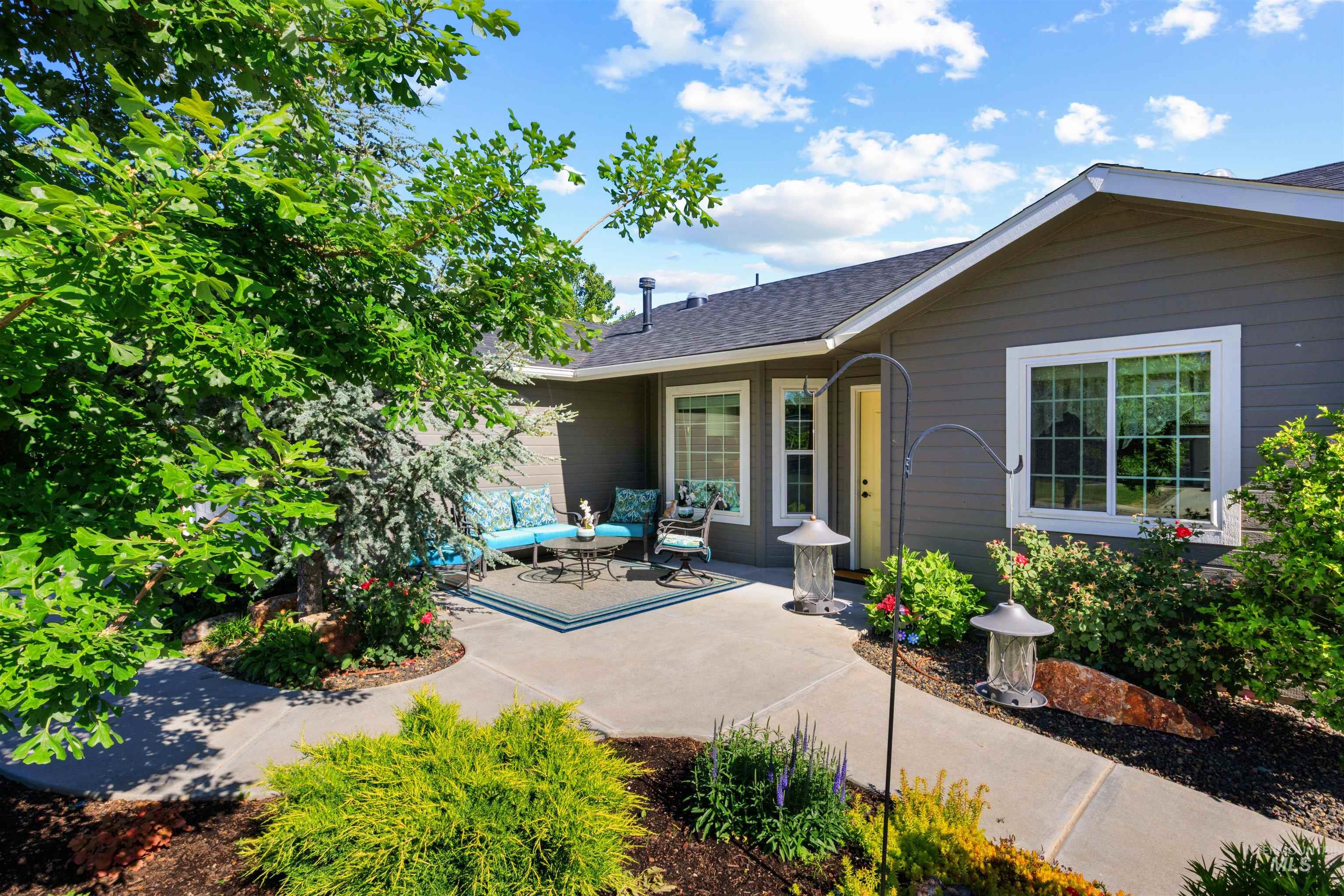 1418 E Sothesby Street, Meridian, Idaho 83642, 3 Bedrooms, 2 Bathrooms, Residential For Sale, Price $500,000,MLS 98988510