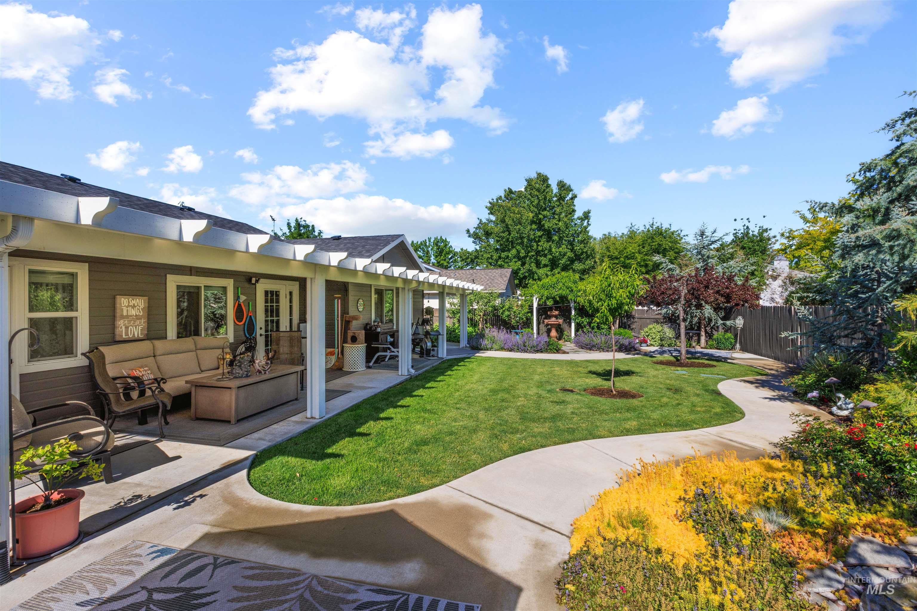 1418 E Sothesby Street, Meridian, Idaho 83642, 3 Bedrooms, 2 Bathrooms, Residential For Sale, Price $500,000,MLS 98988510