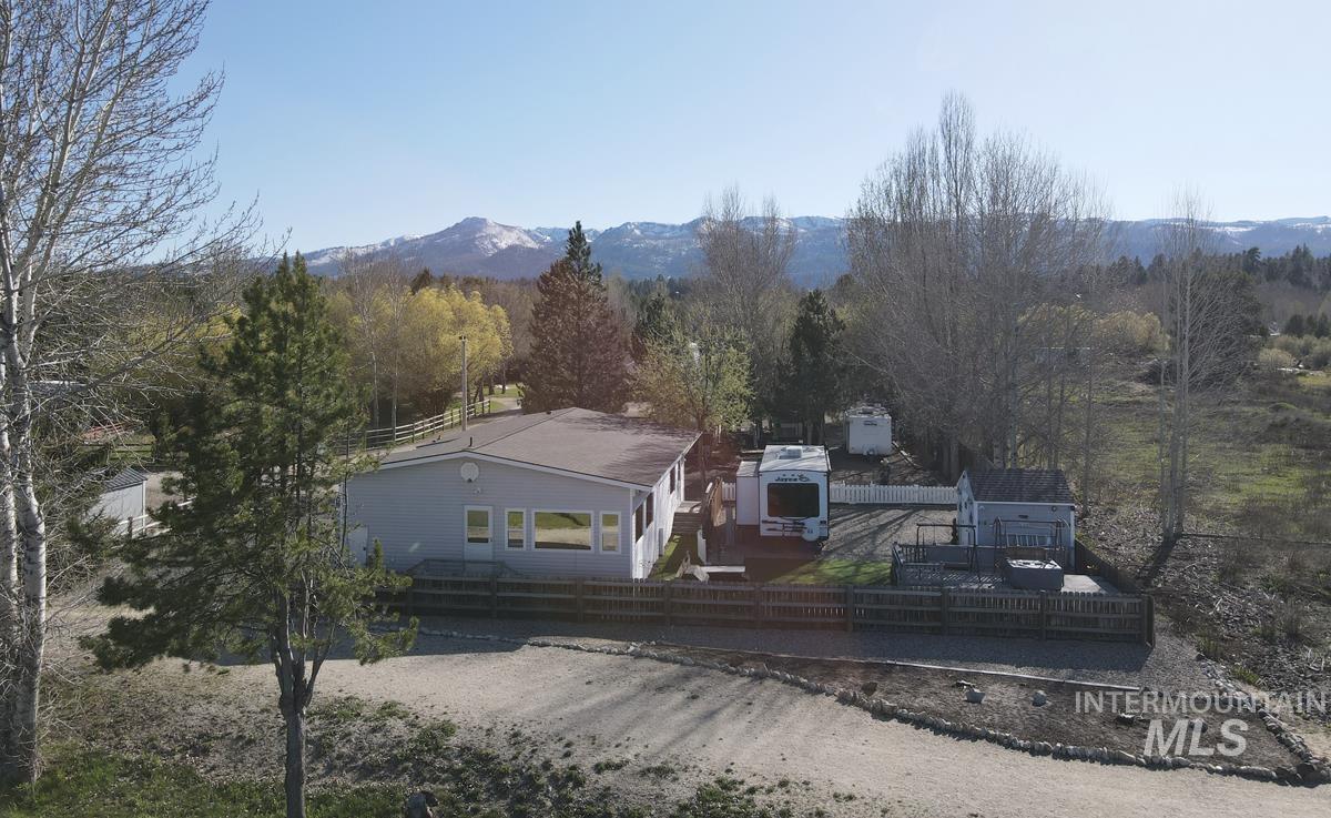 1 & 3 P Street, Cascade, Idaho 83611, 2 Bedrooms, 2 Bathrooms, Residential For Sale, Price $575,000,MLS 98988511
