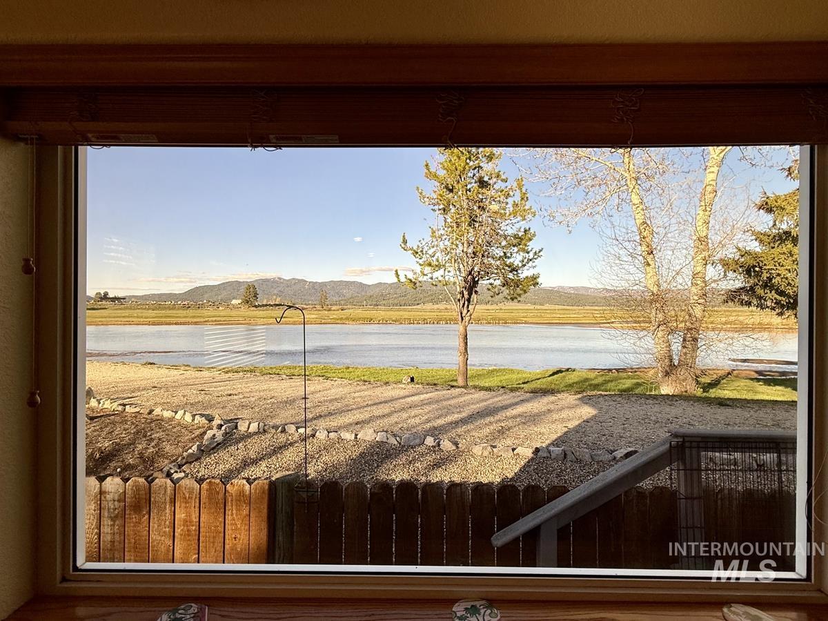 1 & 3 P Street, Cascade, Idaho 83611, 2 Bedrooms, 2 Bathrooms, Residential For Sale, Price $575,000,MLS 98988511