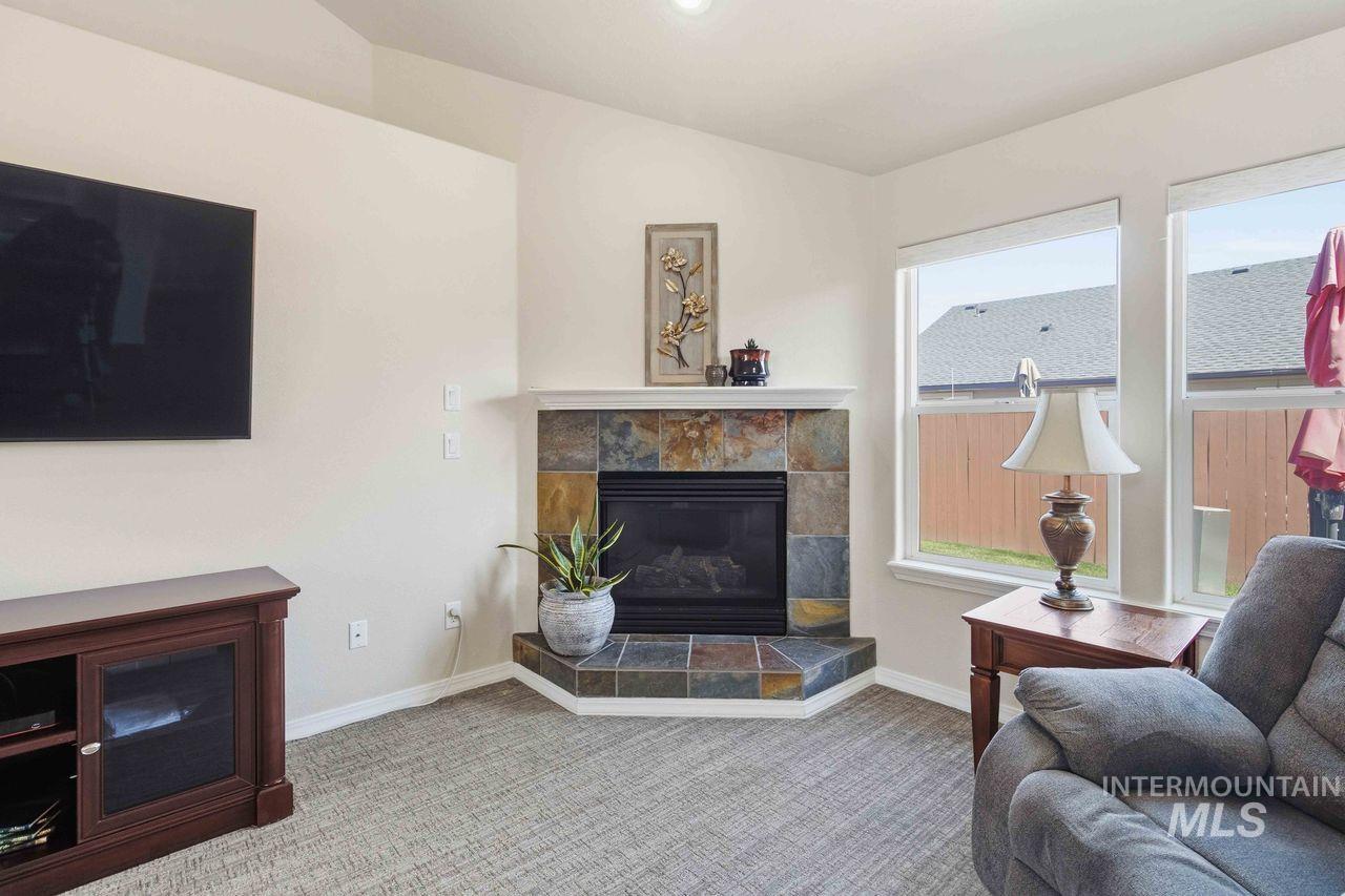 1910 W Roberts Ave, Nampa, Idaho 83651, 3 Bedrooms, 2 Bathrooms, Residential For Sale, Price $418,000,MLS 98988513