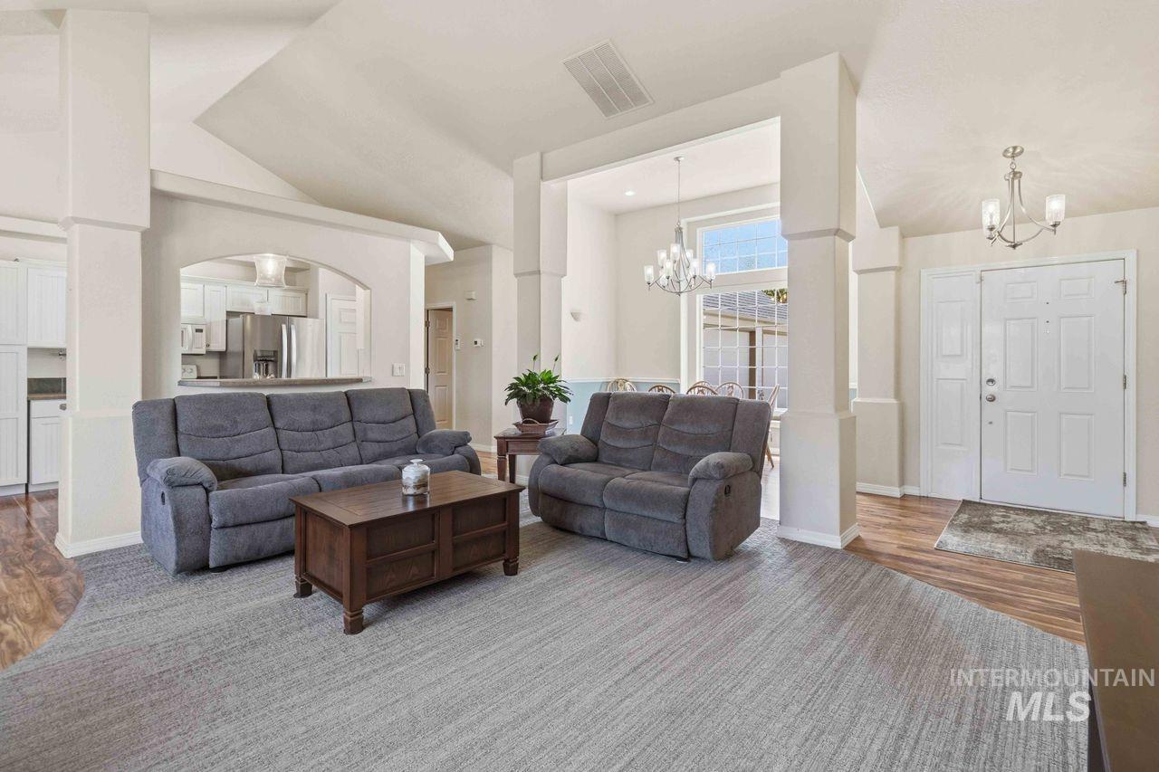 1910 W Roberts Ave, Nampa, Idaho 83651, 3 Bedrooms, 2 Bathrooms, Residential For Sale, Price $418,000,MLS 98988513
