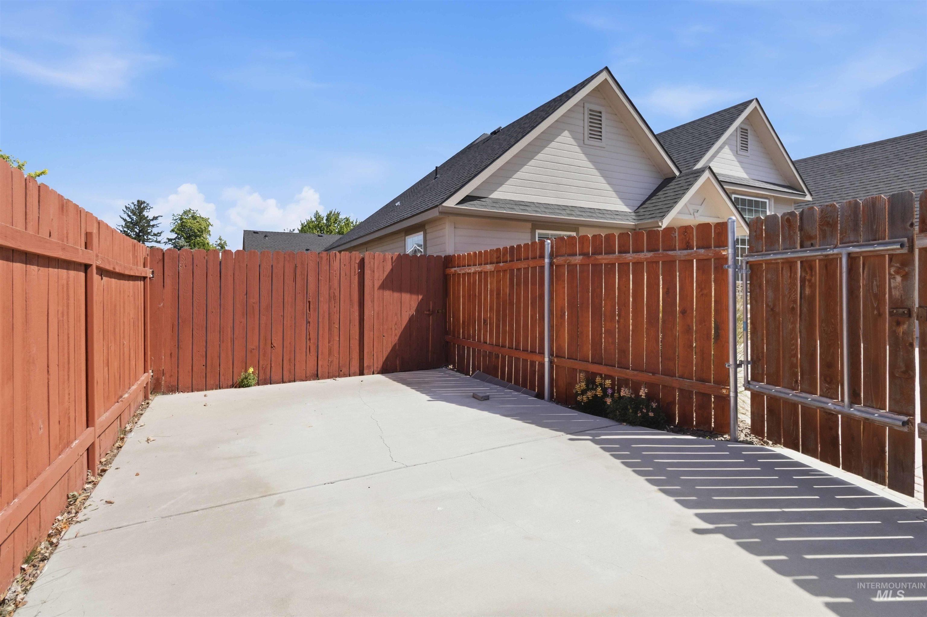 1910 W Roberts Ave, Nampa, Idaho 83651, 3 Bedrooms, 2 Bathrooms, Residential For Sale, Price $418,000,MLS 98988513