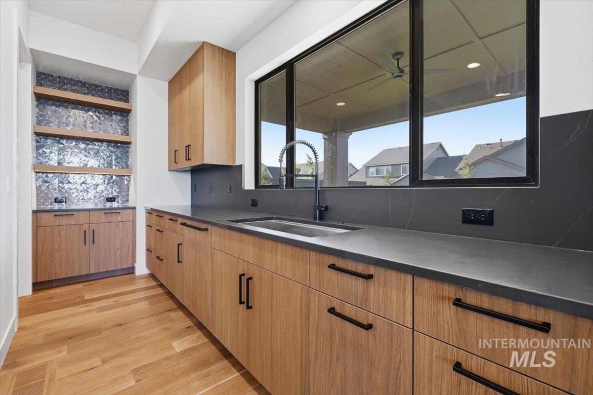 1041 E E Snag St, Meridian, Idaho 83642, 4 Bedrooms, 3 Bathrooms, Residential For Sale, Price $934,500,MLS 98988515