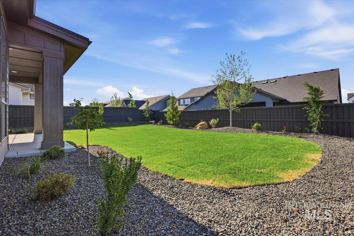 1041 E E Snag St, Meridian, Idaho 83642, 4 Bedrooms, 3 Bathrooms, Residential For Sale, Price $934,500,MLS 98988515