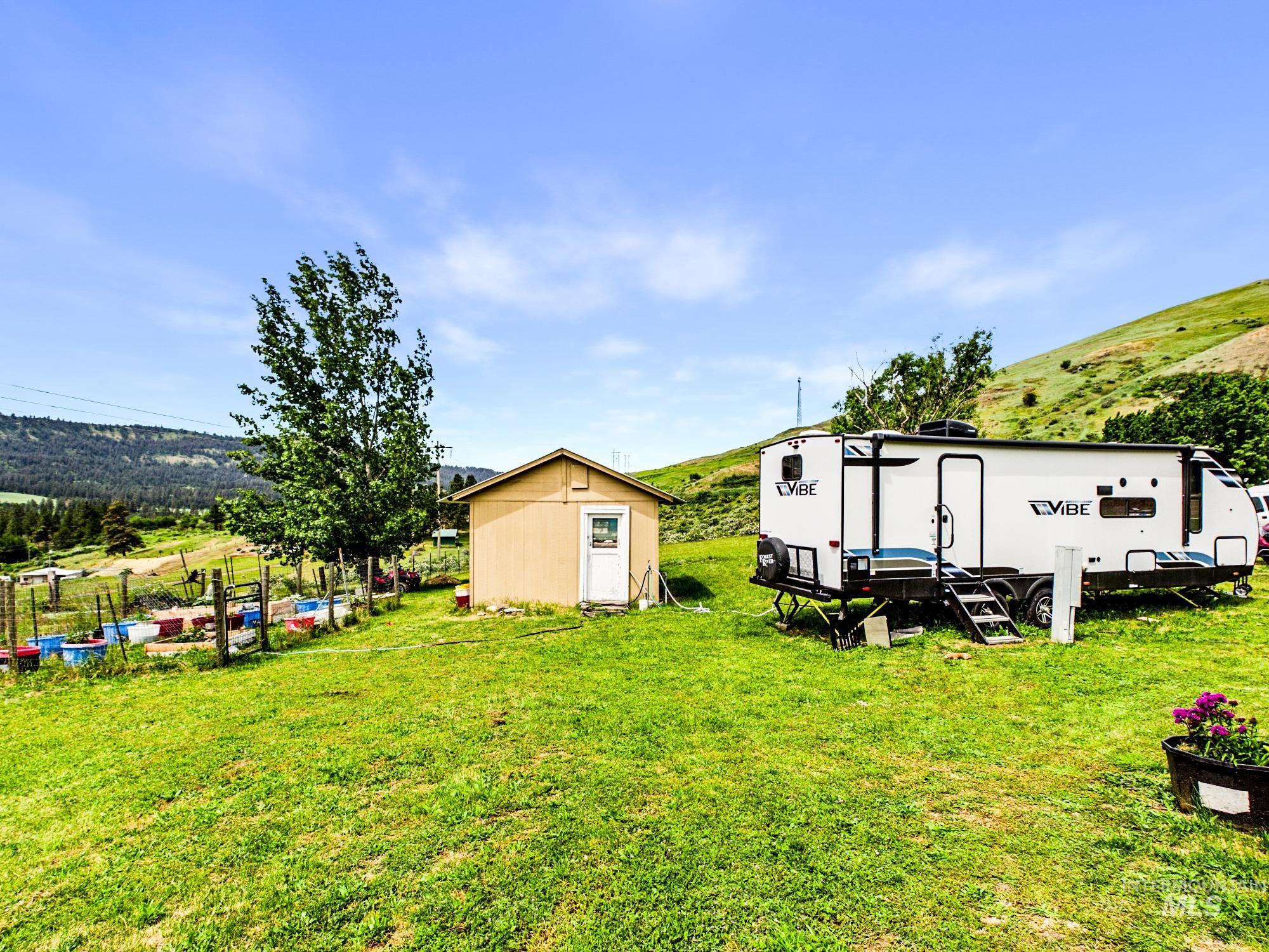 18934 Finch Ln, Lenore, Idaho 87643, 2 Bedrooms, 2 Bathrooms, Residential For Sale, Price $379,000,MLS 98988517