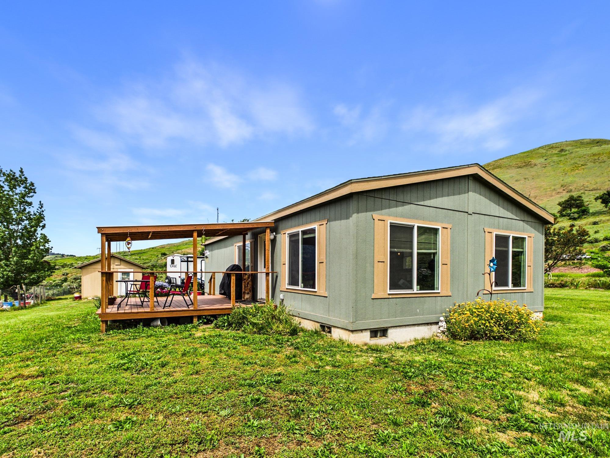 18934 Finch Ln, Lenore, Idaho 87643, 2 Bedrooms, 2 Bathrooms, Residential For Sale, Price $379,000,MLS 98988517