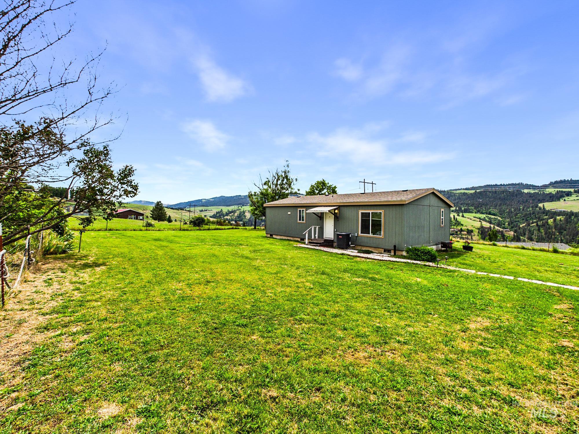 18934 Finch Ln, Lenore, Idaho 87643, 2 Bedrooms, 2 Bathrooms, Residential For Sale, Price $379,000,MLS 98988517