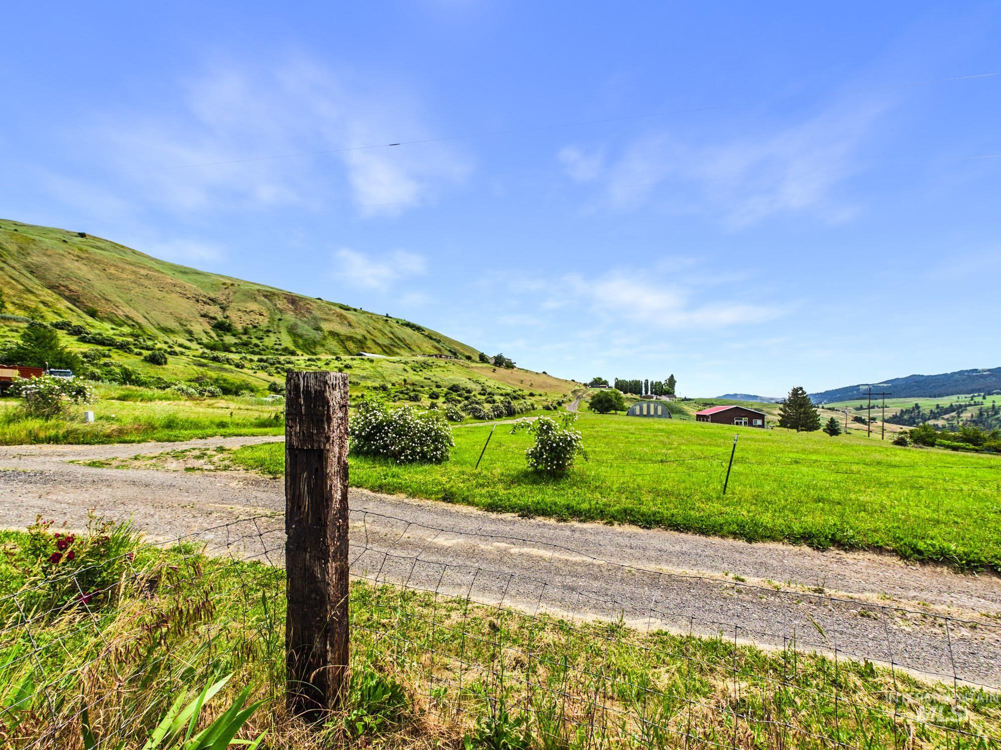 18934 Finch Ln, Lenore, Idaho 87643, 2 Bedrooms, 2 Bathrooms, Residential For Sale, Price $379,000,MLS 98988517