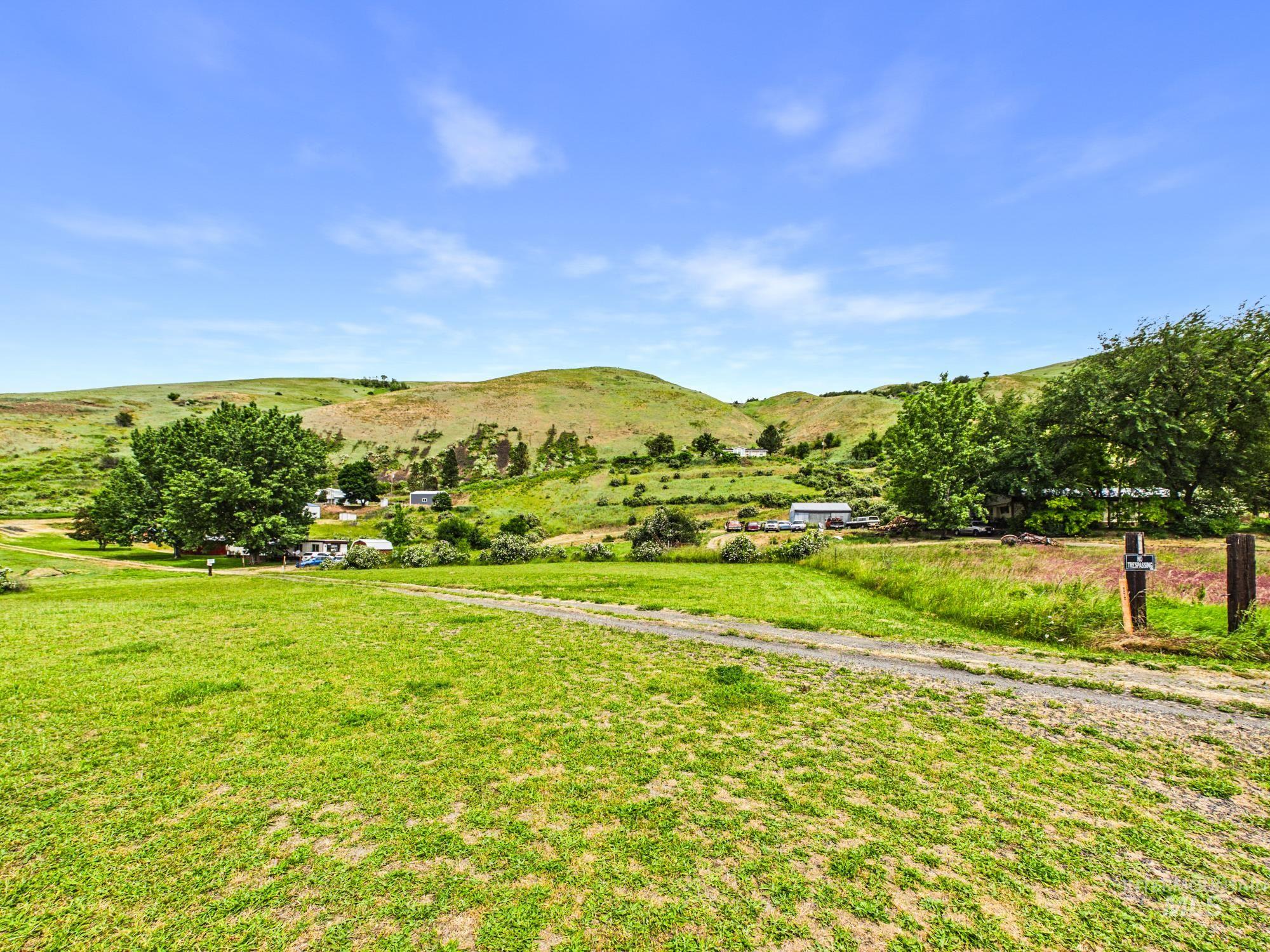 18934 Finch Ln, Lenore, Idaho 87643, 2 Bedrooms, 2 Bathrooms, Residential For Sale, Price $379,000,MLS 98988517