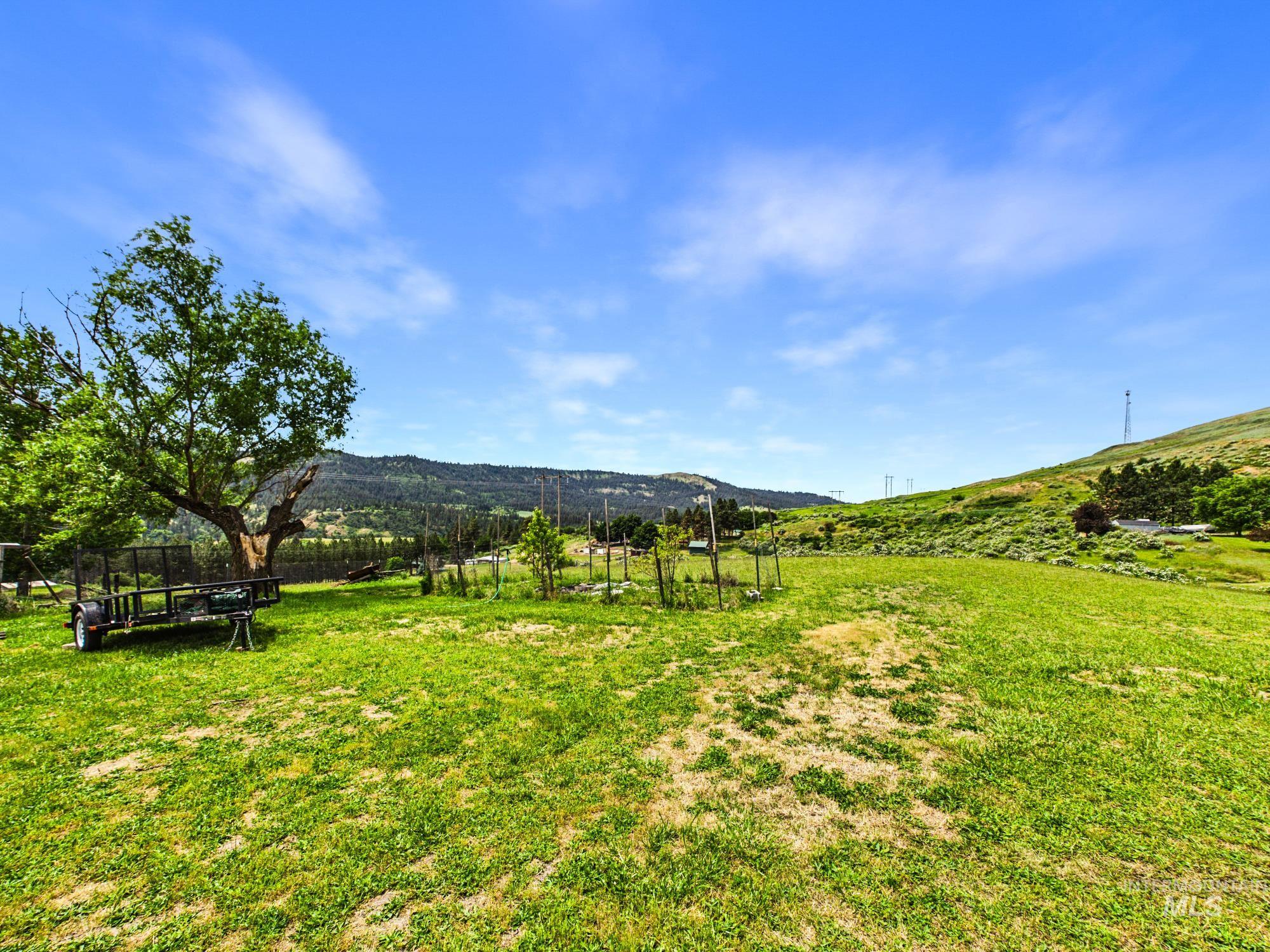 18934 Finch Ln, Lenore, Idaho 87643, 2 Bedrooms, 2 Bathrooms, Residential For Sale, Price $379,000,MLS 98988517