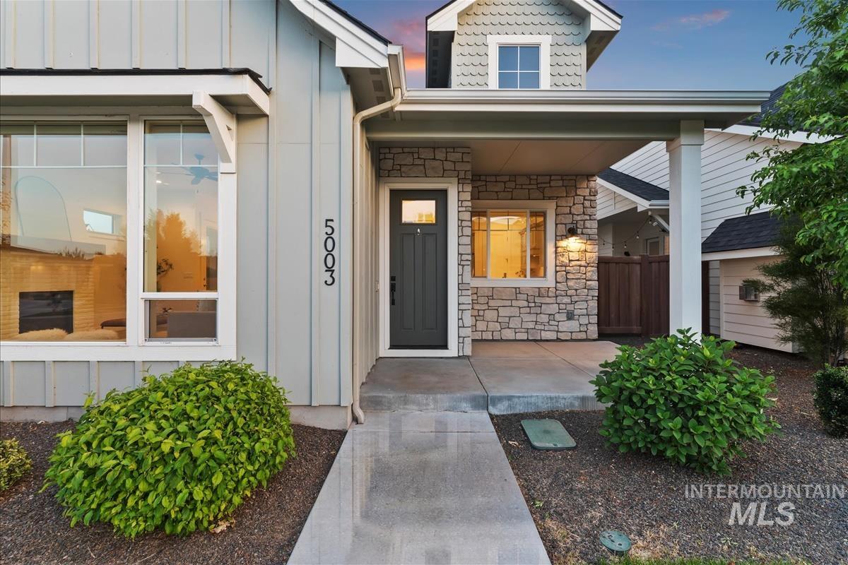5003 W Talbot St., Meridian, Idaho 83646, 3 Bedrooms, 3 Bathrooms, Residential For Sale, Price $580,000,MLS 98988518