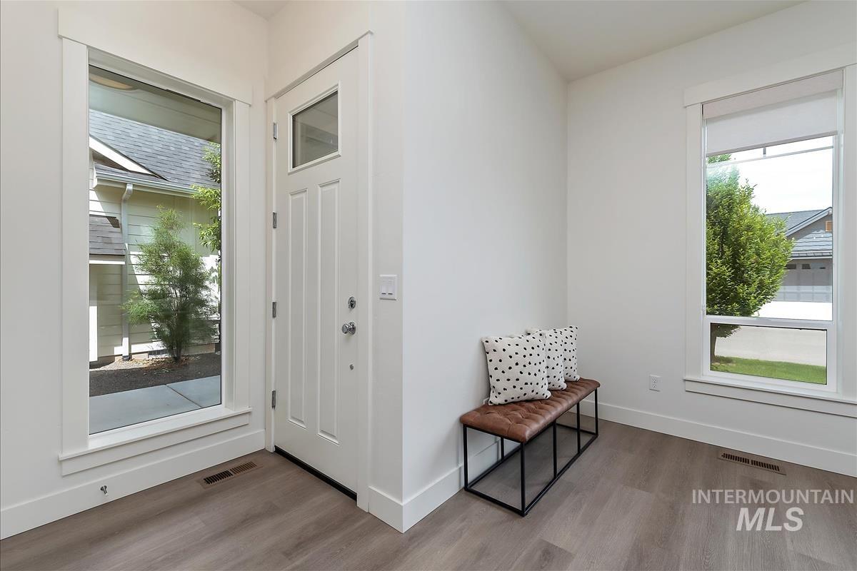 5003 W Talbot St., Meridian, Idaho 83646, 3 Bedrooms, 3 Bathrooms, Residential For Sale, Price $580,000,MLS 98988518
