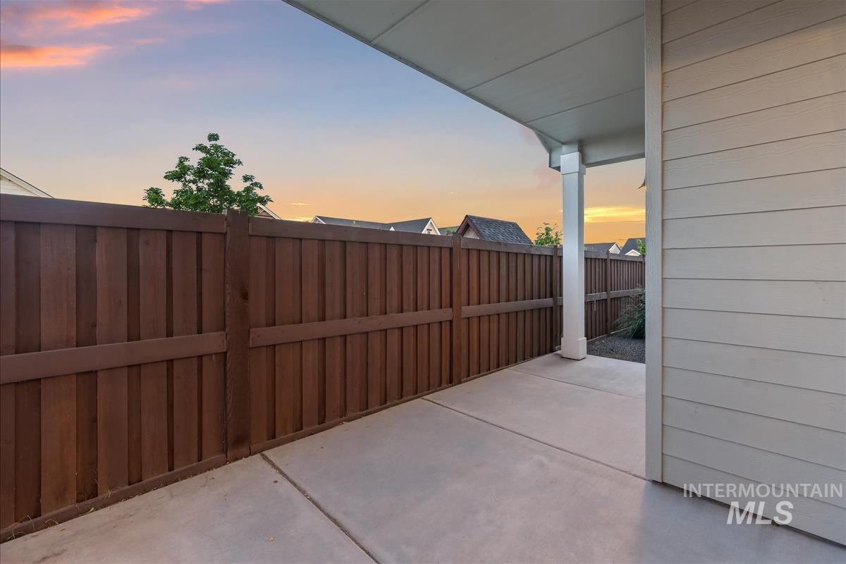 5003 W Talbot St., Meridian, Idaho 83646, 3 Bedrooms, 3 Bathrooms, Residential For Sale, Price $580,000,MLS 98988518