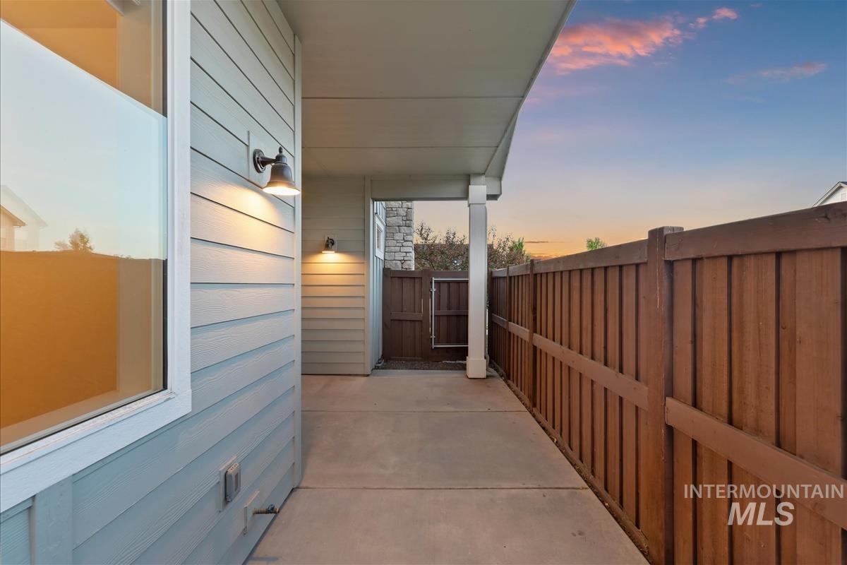 5003 W Talbot St., Meridian, Idaho 83646, 3 Bedrooms, 3 Bathrooms, Residential For Sale, Price $580,000,MLS 98988518